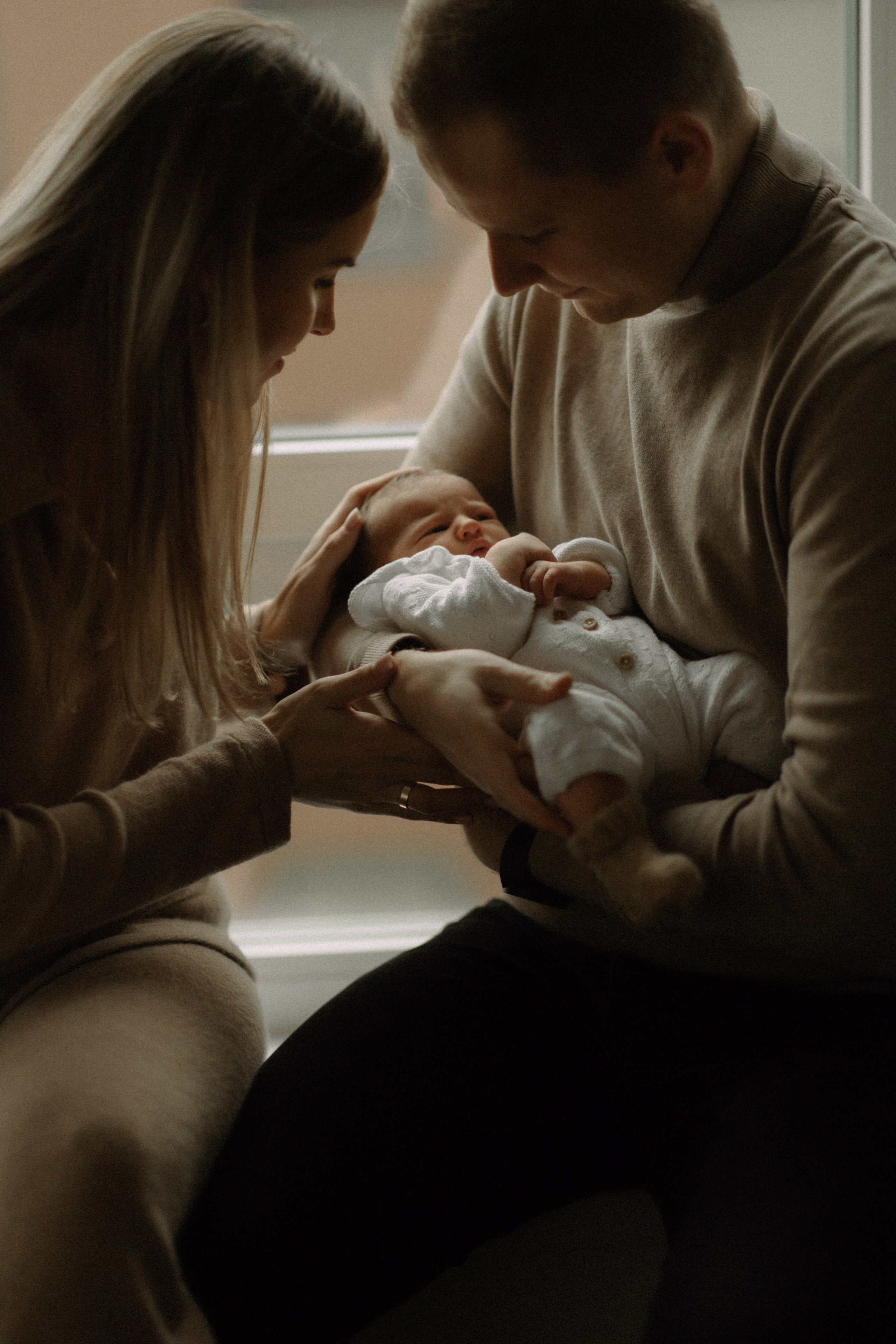 Newborn šeimos fotosesija | NAMAI. Vestuvių ir šeimų fotografė Lena Bondarenko / belove photo