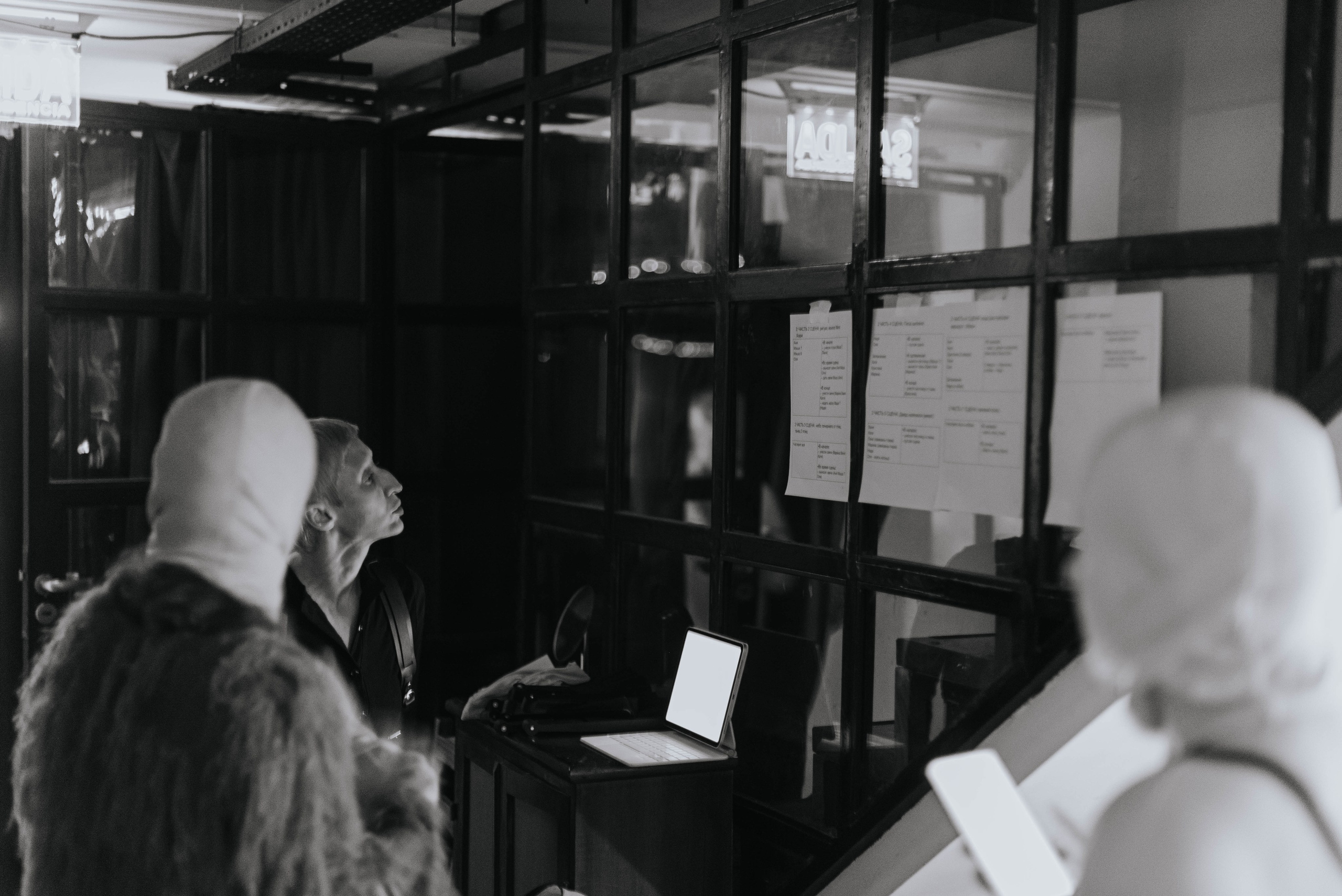 Анонс. Полковник и птицы. Фотограф @elmirkami в городе Буэнос-Айрес