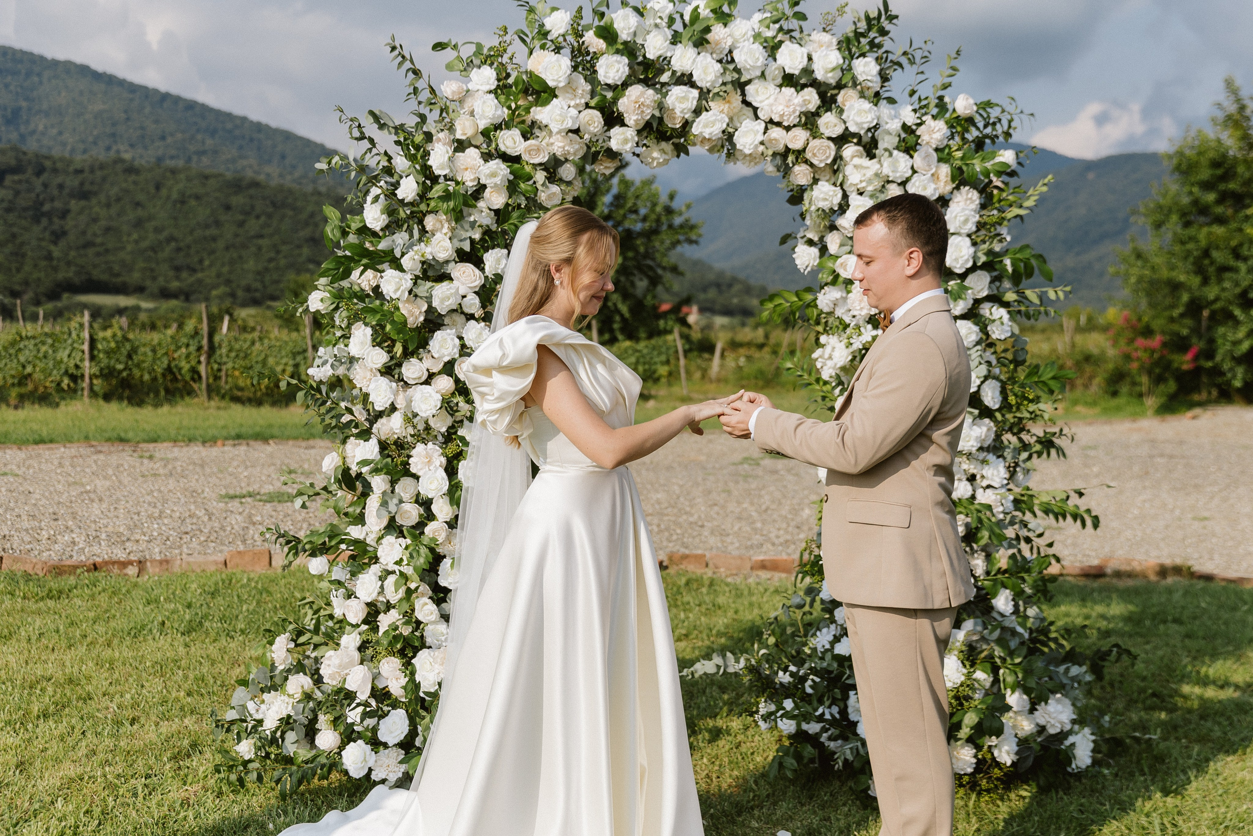 Vlada & Anton. Photographer Anna Nazarenko