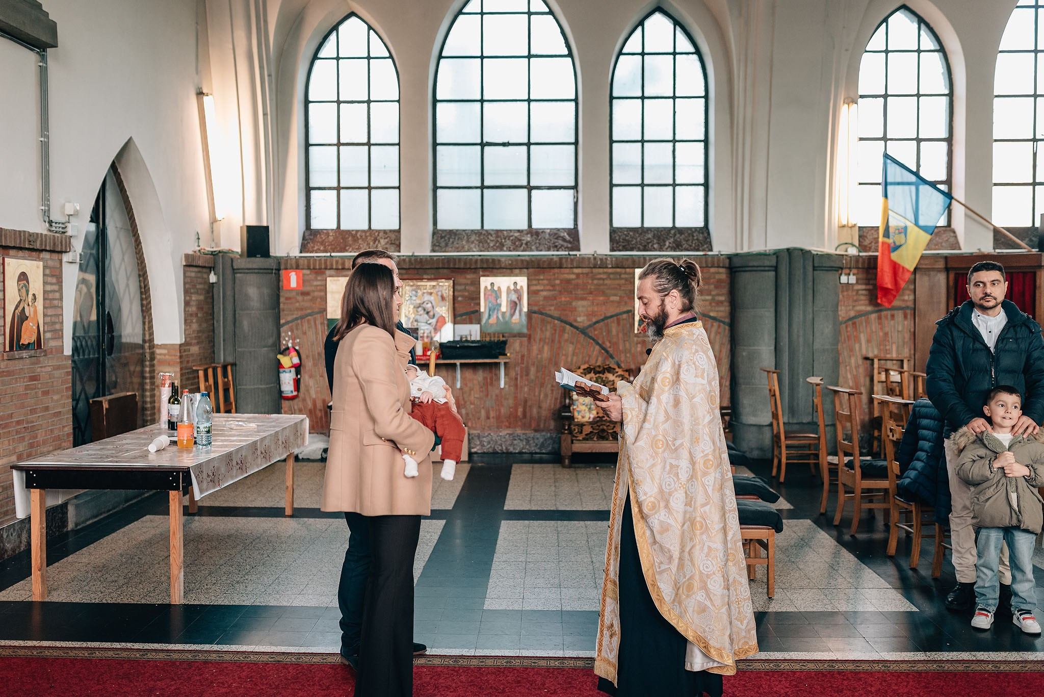 Botezul lui Alexandru — Fotograf botez Belgia | Emanuel Prepelita Essence of Memories. Essence of Memories — Wedding & Event Photographer in Brussels, Belgium