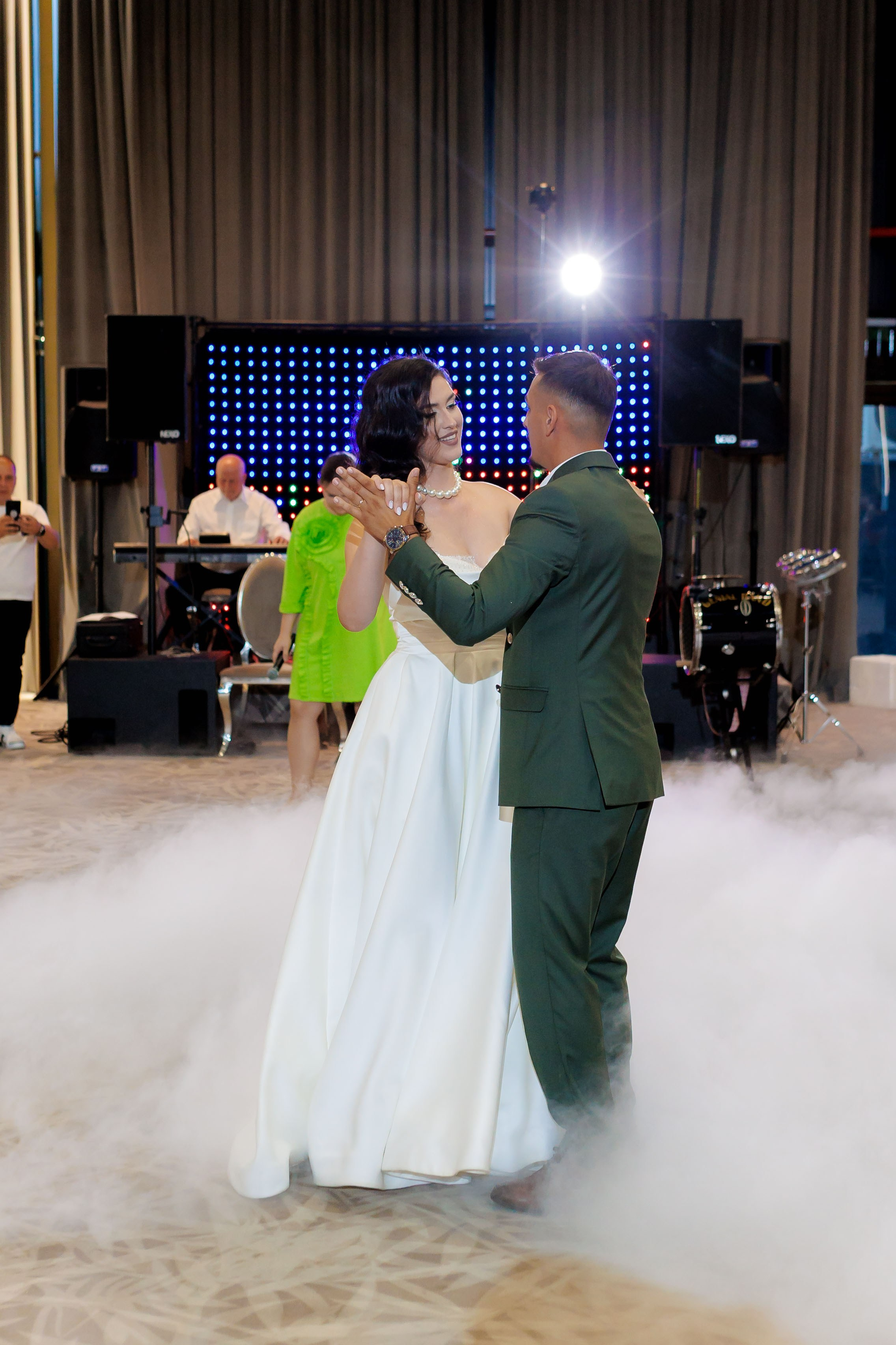 Nunta Nicoleta & Răzvan | Fotografie & Videografie Profesională. Servicii foto-video profesionale, pentru momente de neuitat