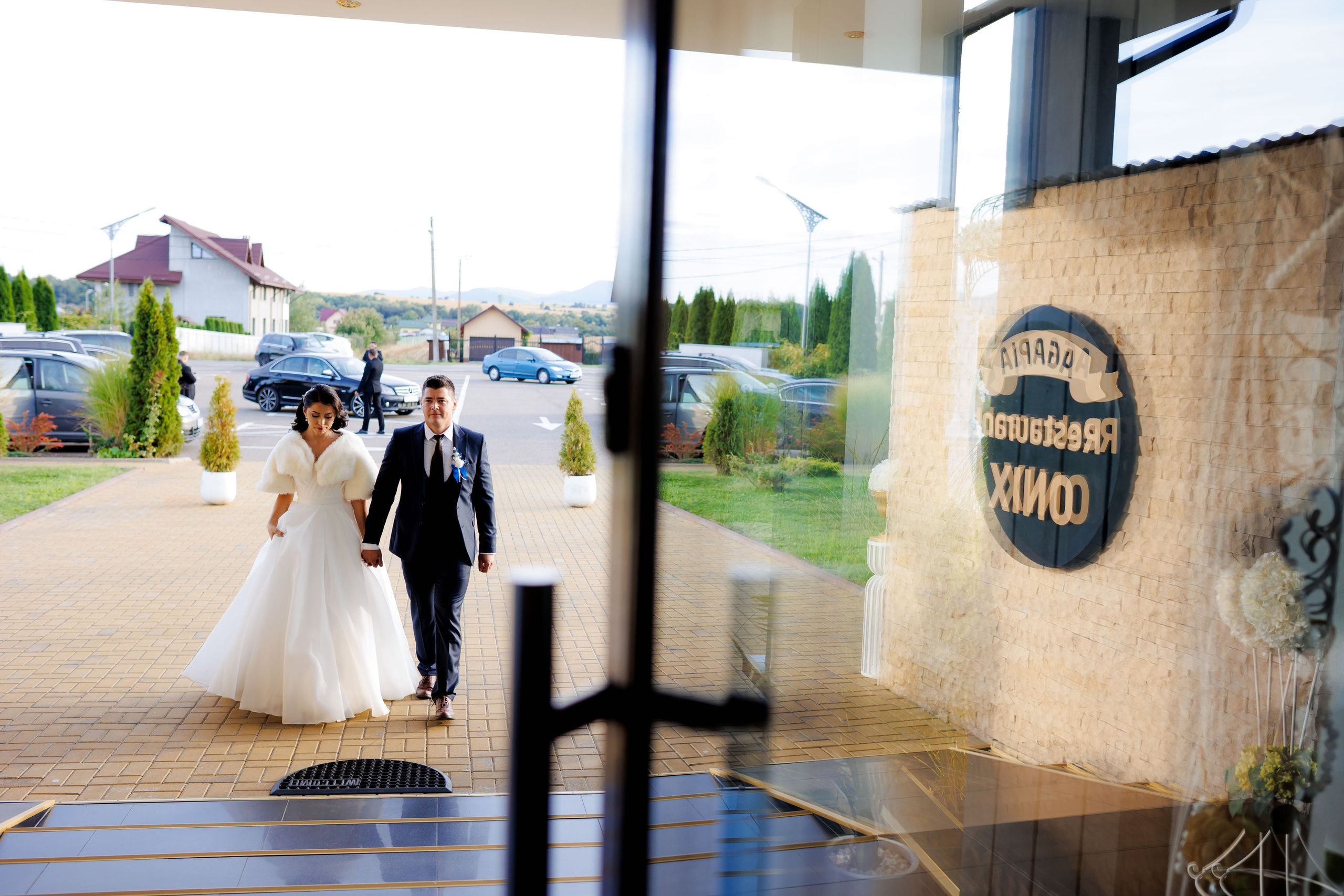 Loredana & Emilian – Ziua Nunții | Videografie - fotografie Botez Suceava, Iași, Botoșani. Servicii foto-video profesionale, pentru momente de neuitat