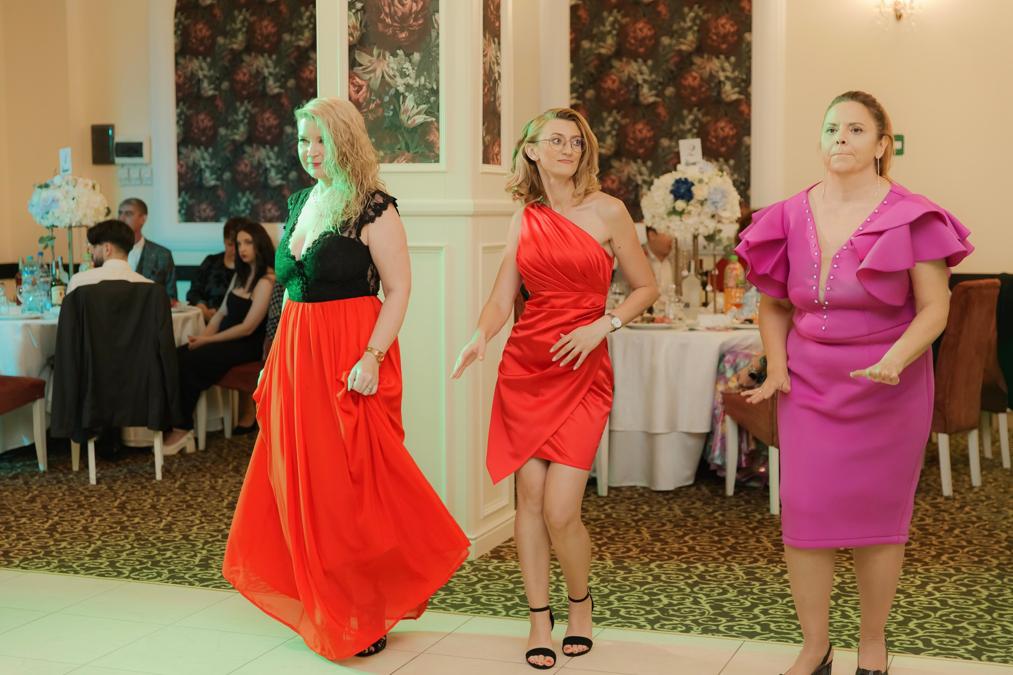 Mihai & Oana. Servicii foto-video profesionale, pentru momente de neuitat