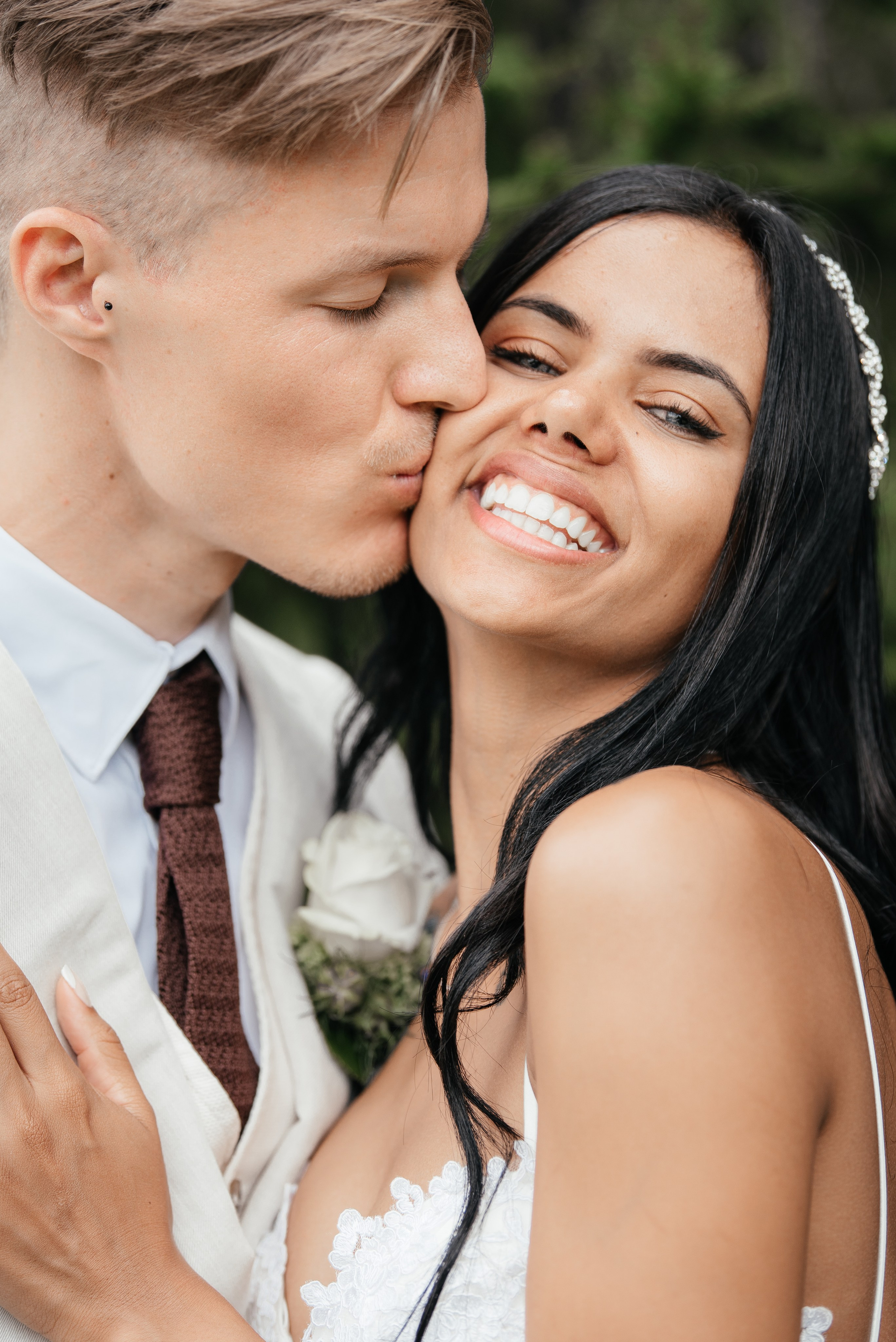 KAIANE & BENJAMIN Meilen, Switzerland. I am Elena Altendorfer. Wedding photographer in Zurich and Switzerland