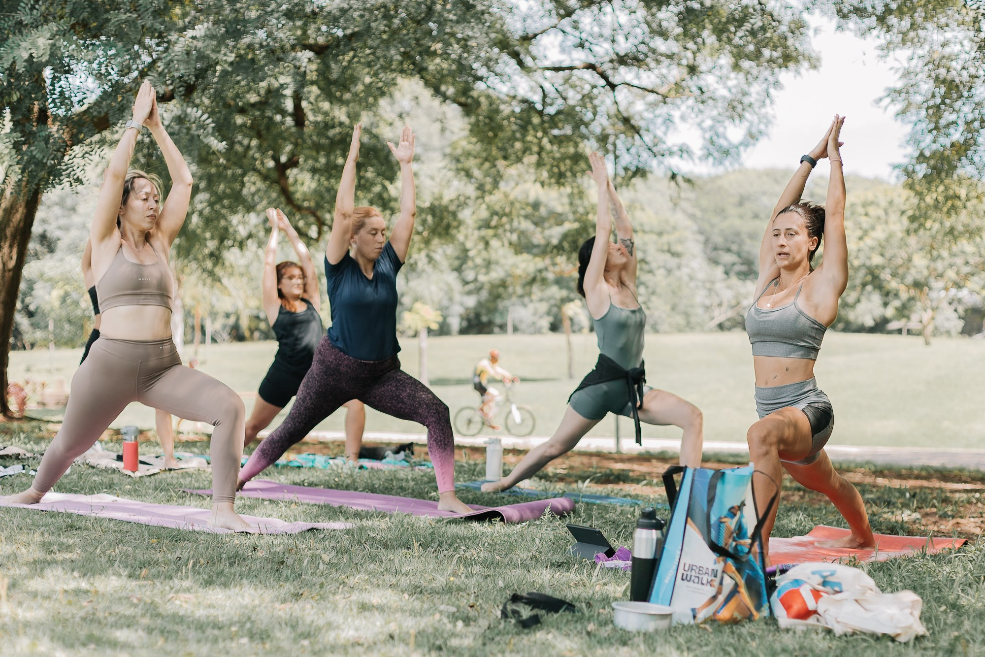 Yoga no Parque da Juventude. Mareh Audiovisual