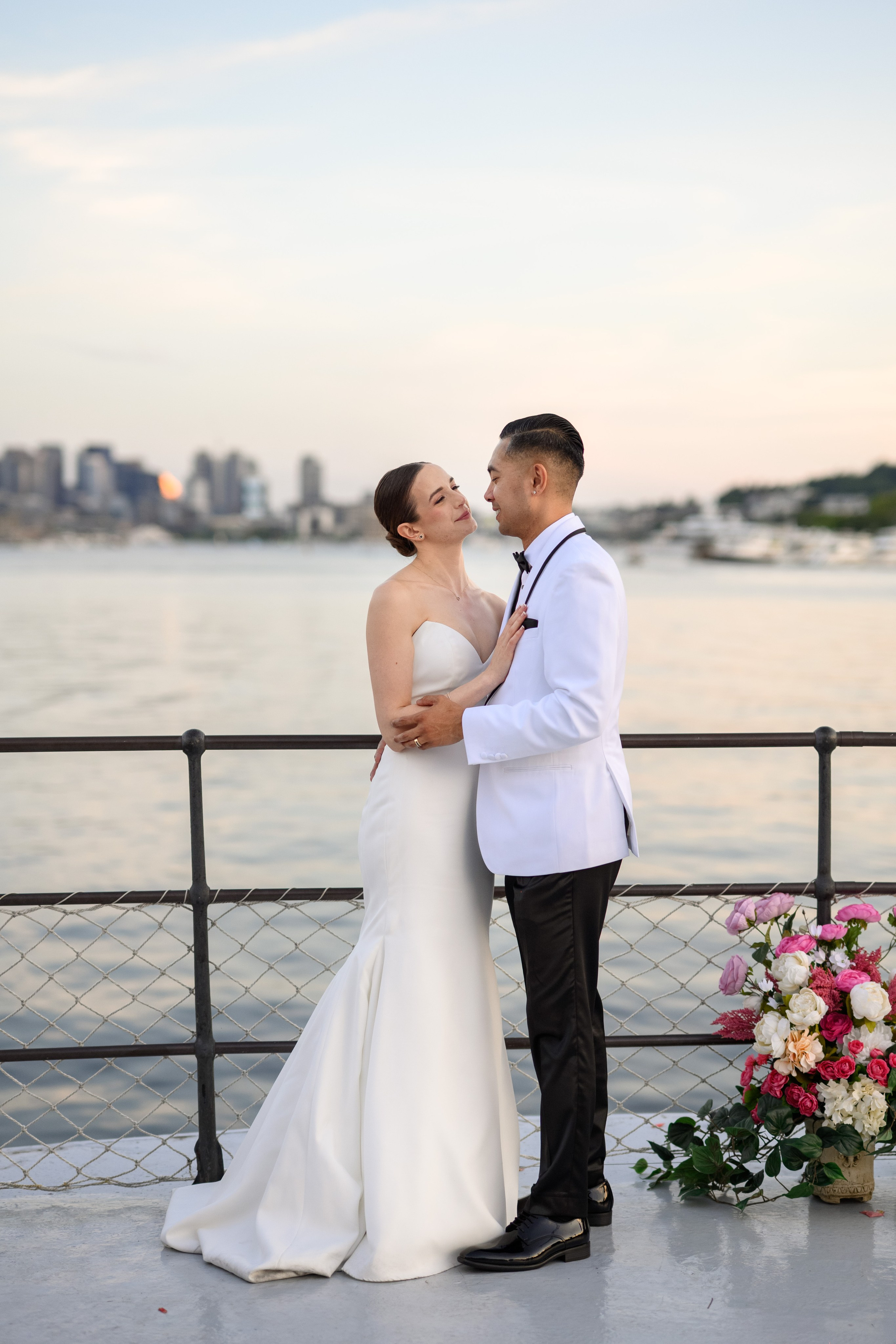 Kevin & Katie. Wedding & portrait photography in the Seattle Area. Helen Michelle photographer