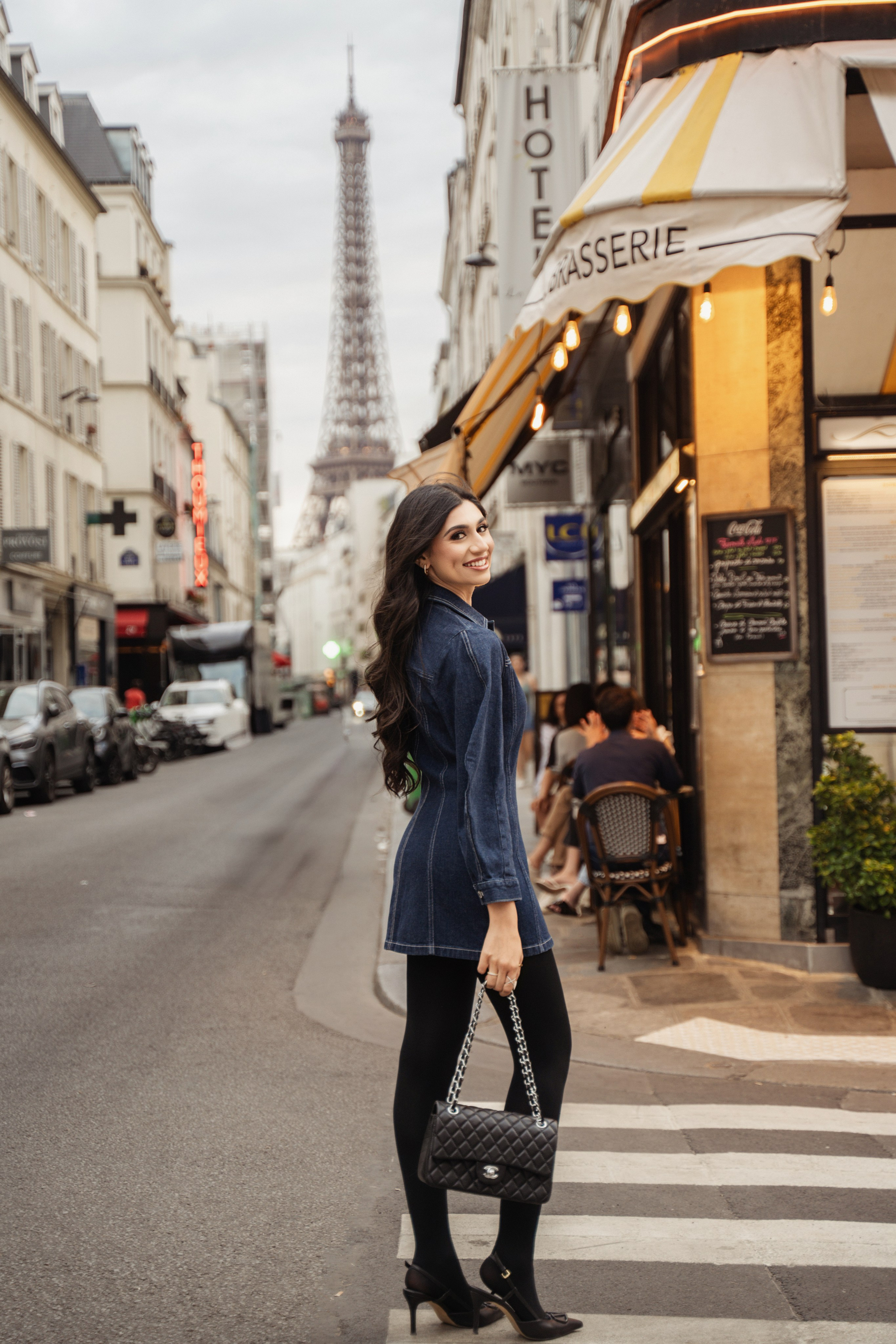 Naila (4 hours). Photographer in Paris|Solo and groups, portraits & content, couples photo-shoot in Paris at the best locations