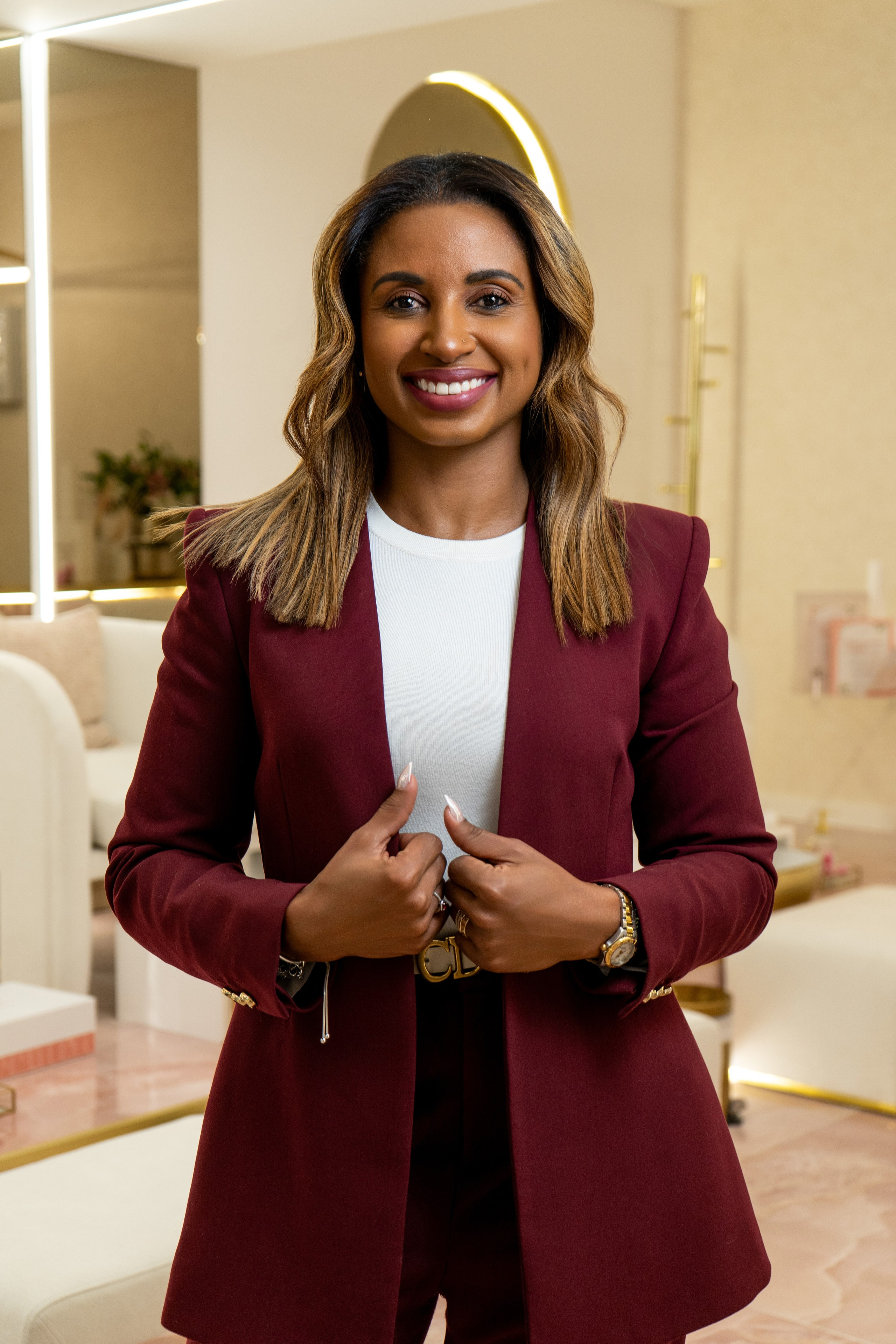 Anna Sousa. Frames by Giovani Braga