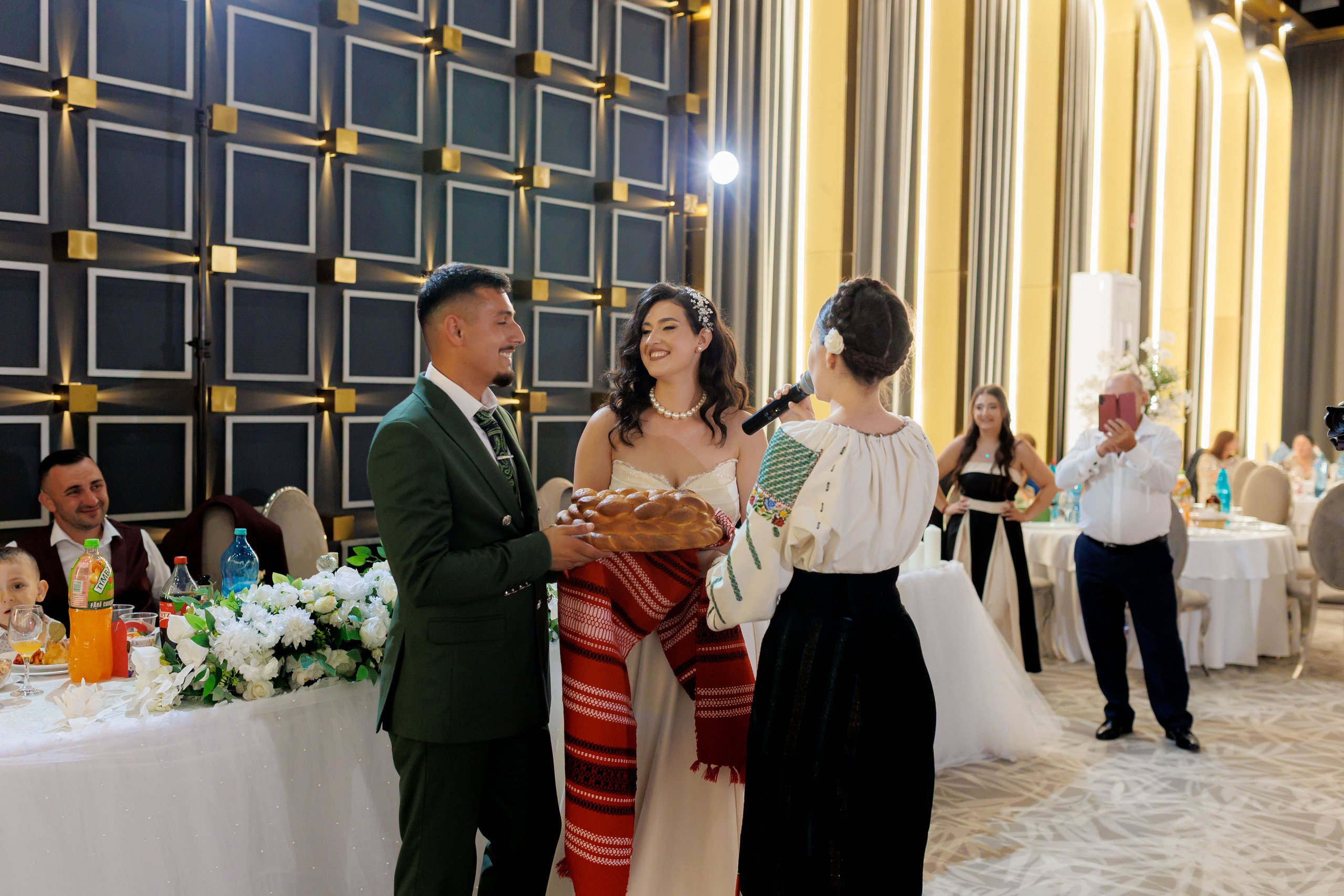 Nunta Nicoleta & Răzvan | Fotografie & Videografie Profesională. Servicii foto-video profesionale, pentru momente de neuitat