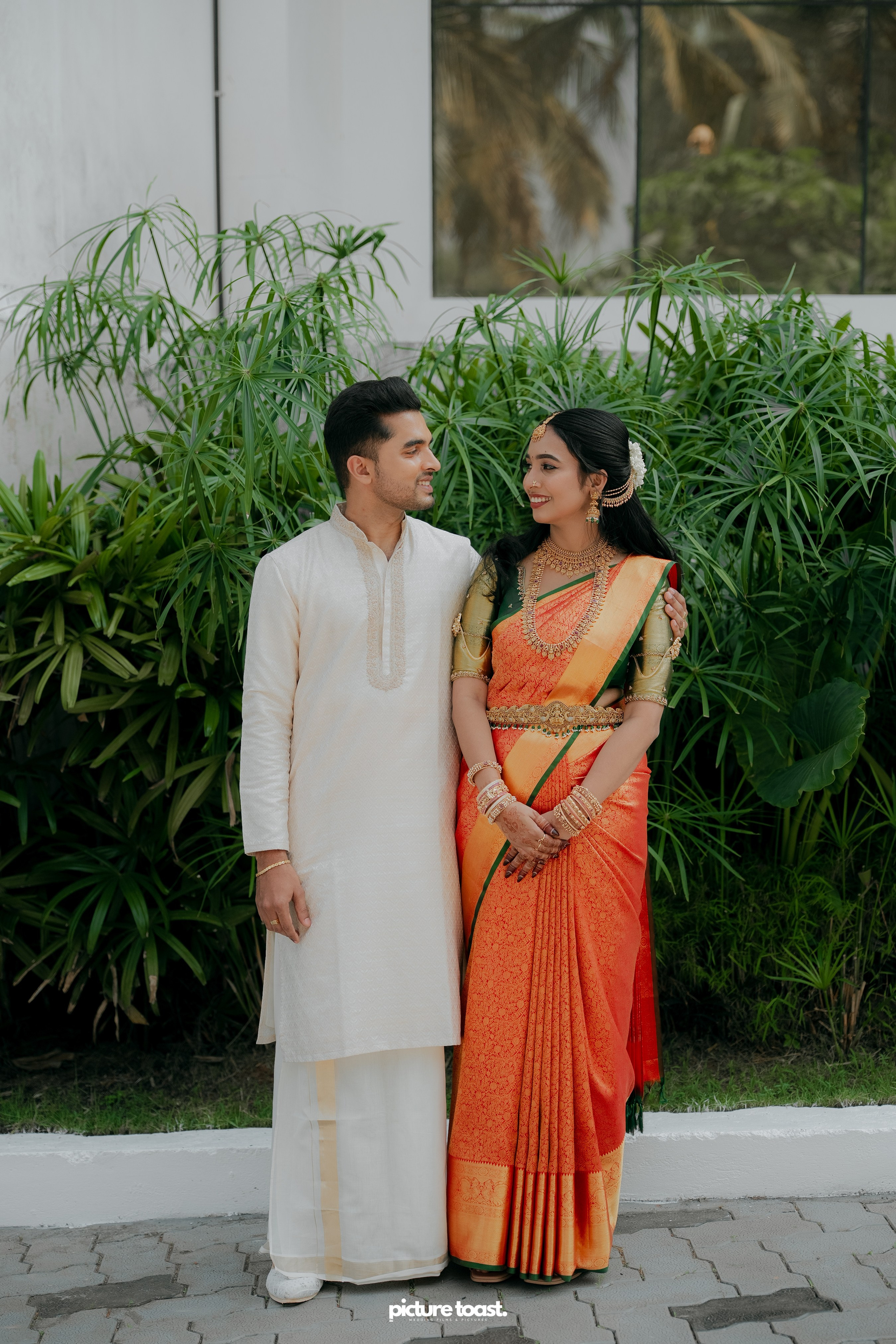 Traditional Kerala Hindu Wedding. Fine art Wedding Photographers in India & Canada