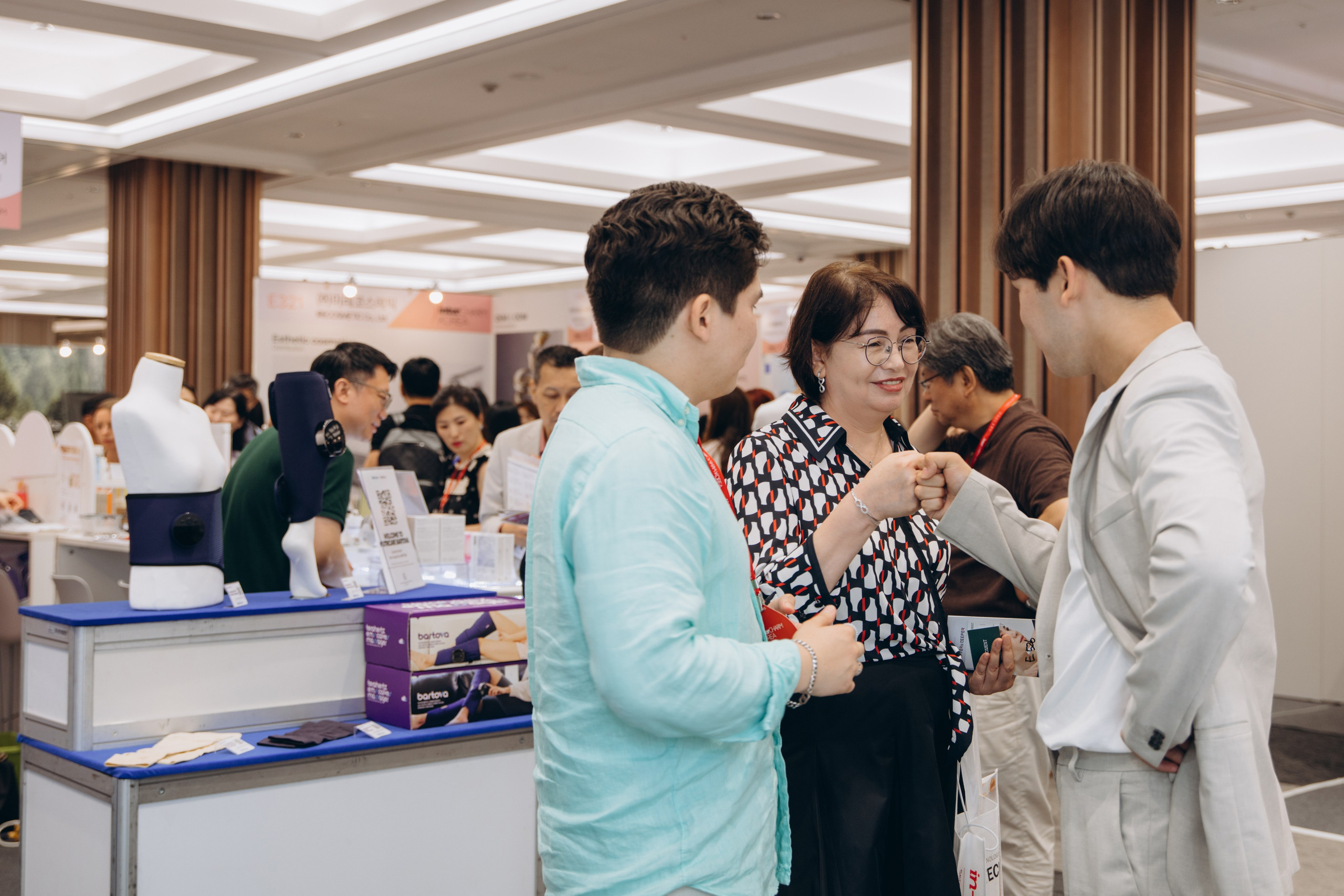 Inter charm Korea 2024 (ELSYM8). Portrait photographer in South Korea Olga Lian