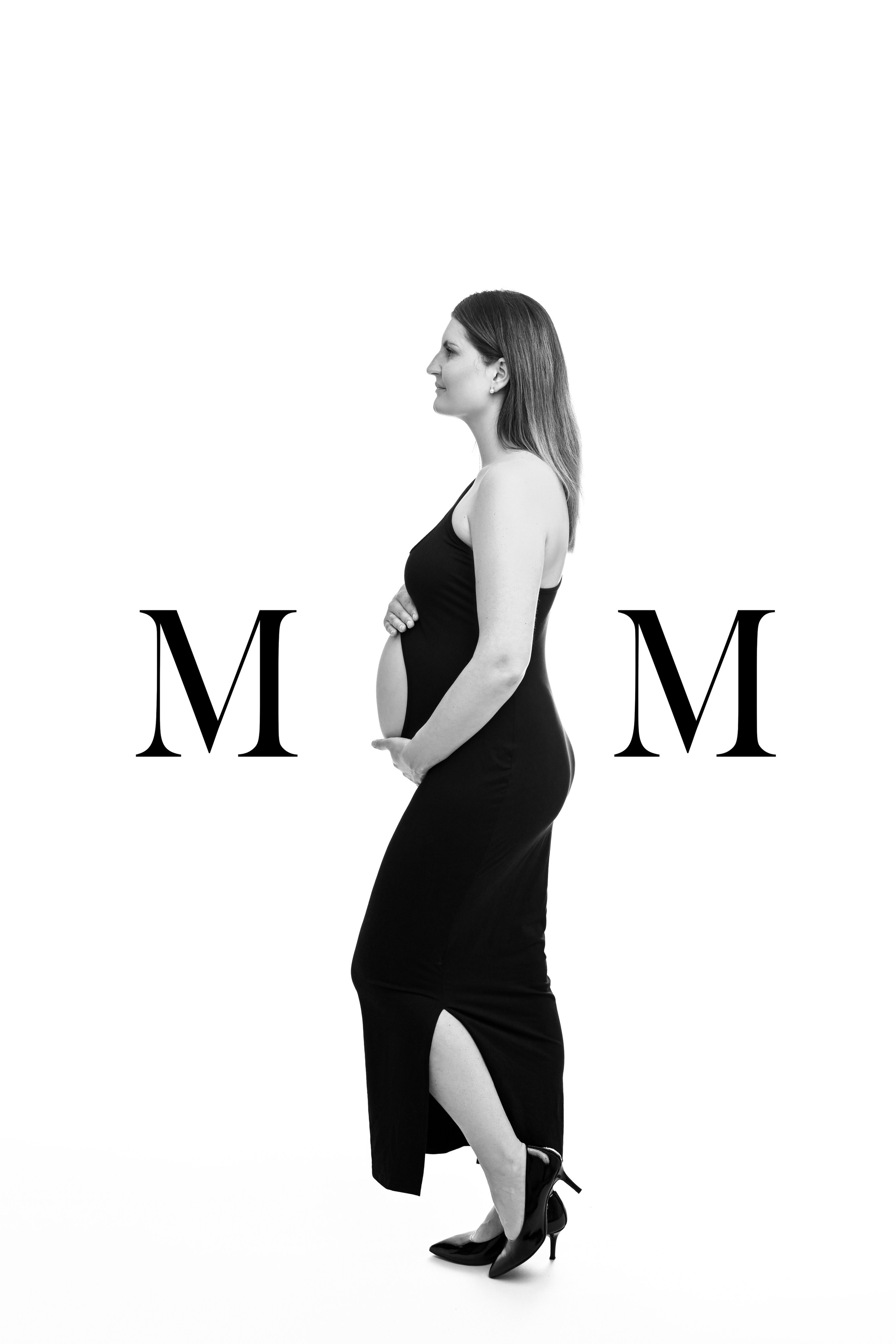 Kreatives Babybauch-Shooting Mit Schrift, Fotografin in Aachen, Jülich und Kerpen