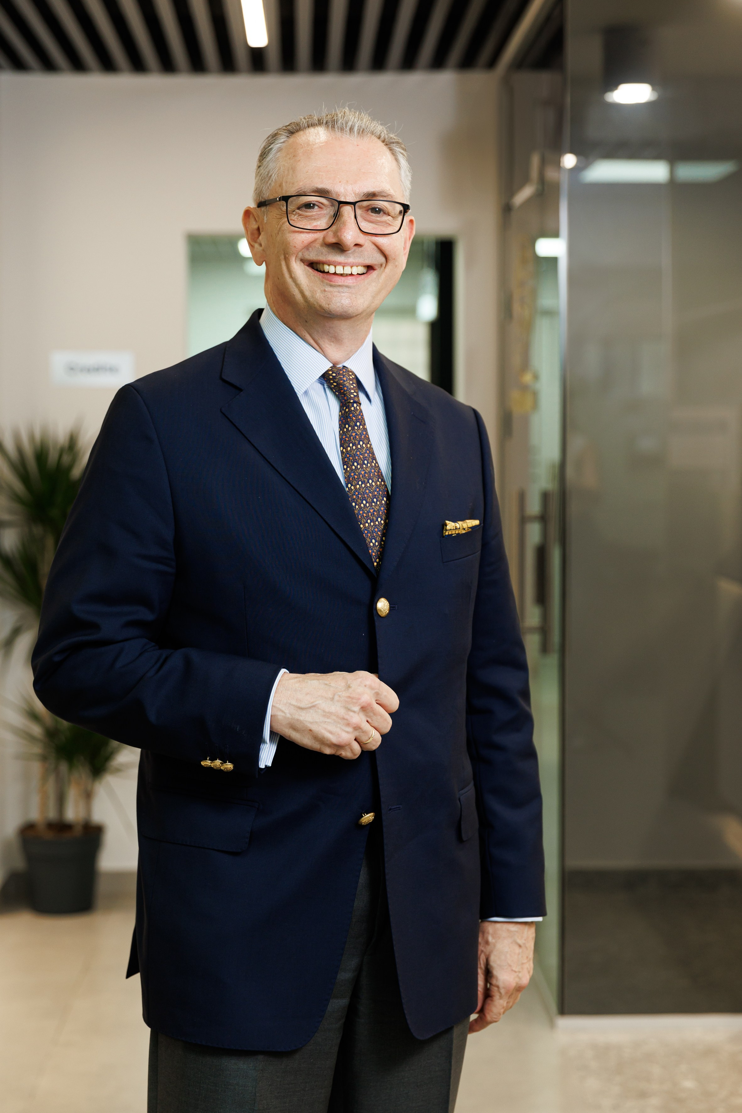 Business. Dinumalancea.com — fotograf de nunta si familie. Moldova, Romania, UE