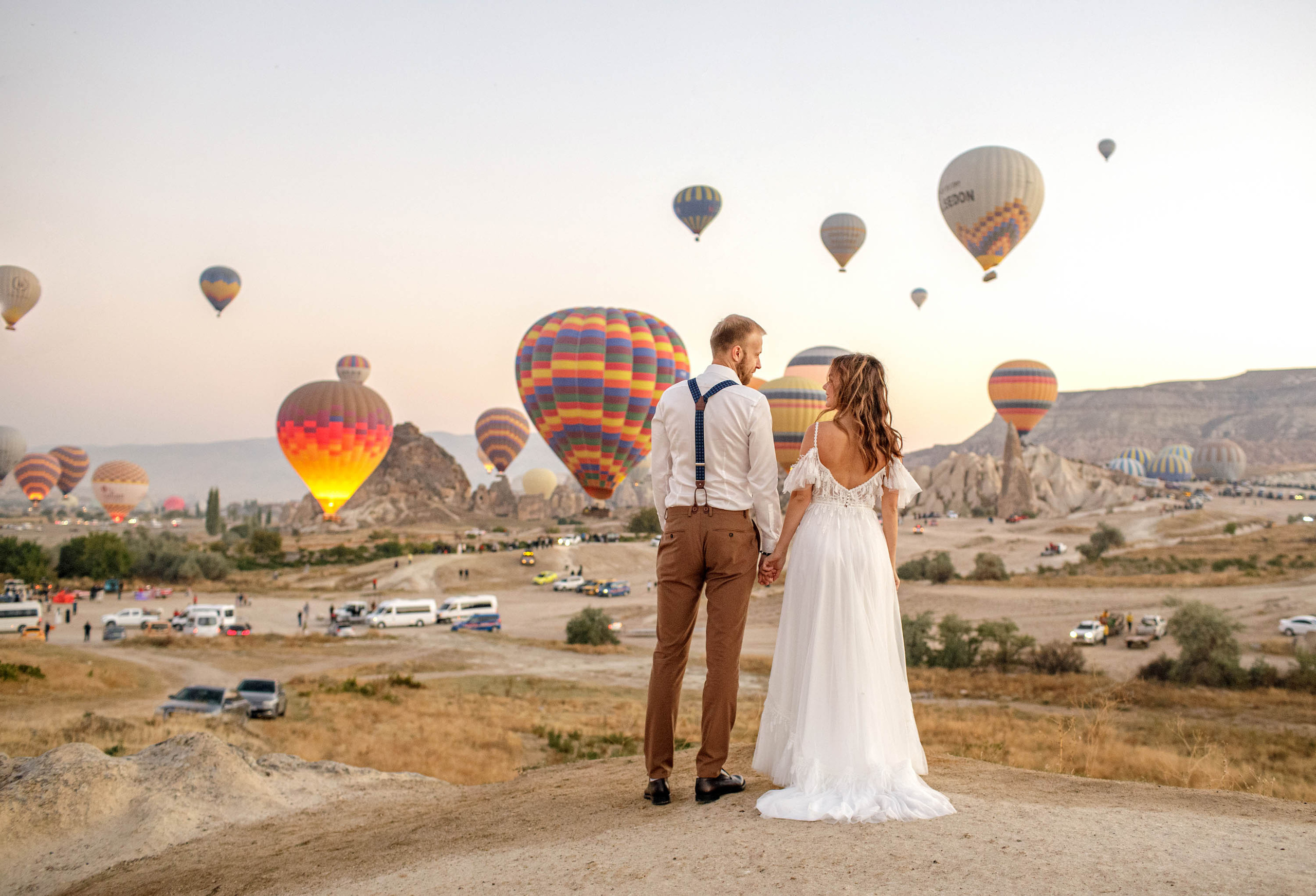 Wedding sunrise photoshoot with hot air balloon's for Aleksey & Elya in Göreme, Cappadocia