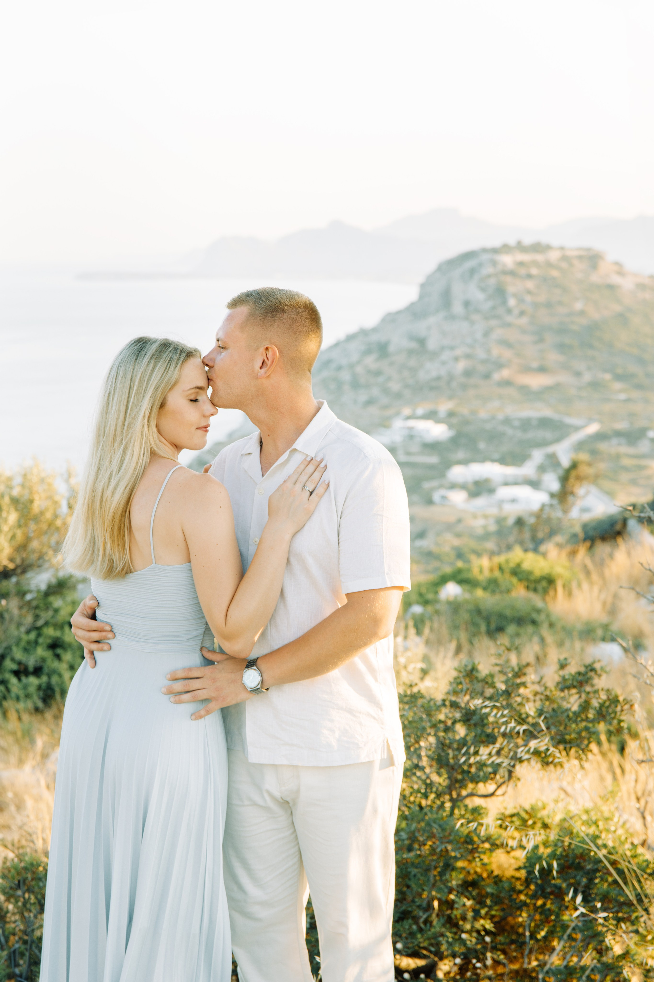 Alina and Joshua. Renate Woeste | Wedding planner in Rhodes. Creating dream weddings by the sea. Let’s make your special day unforgettable