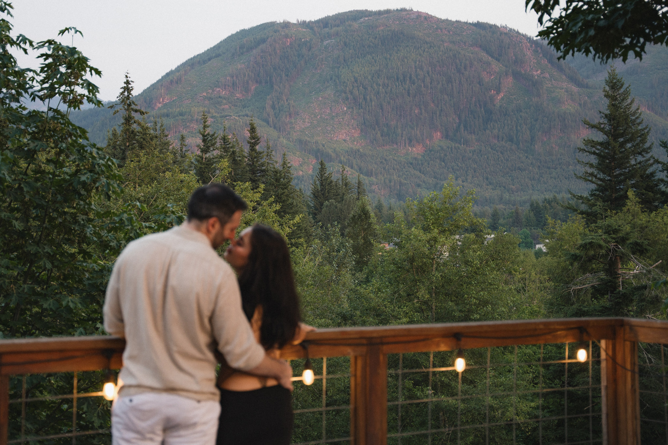 Blaine and Anya proposal. Photographer in Washington Sophia D