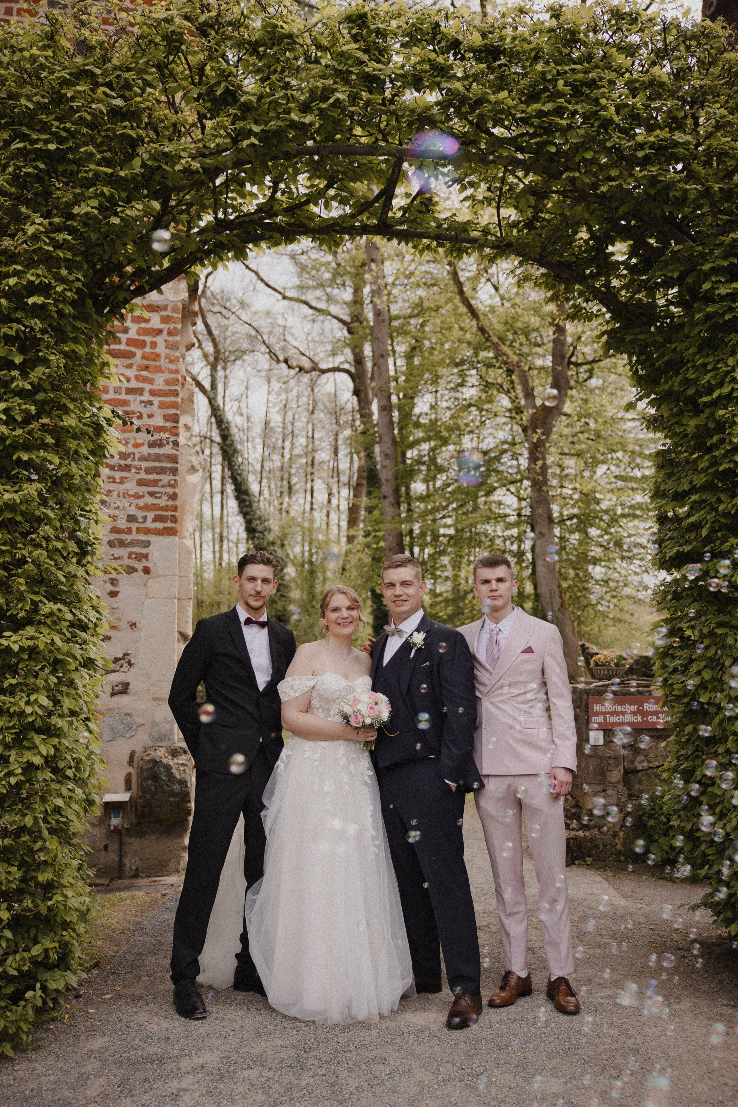 Lorena & Jan l Schloss Sythen. Hochzeitsfotografin Bochum | Halyna Reiche Fotografie NRW