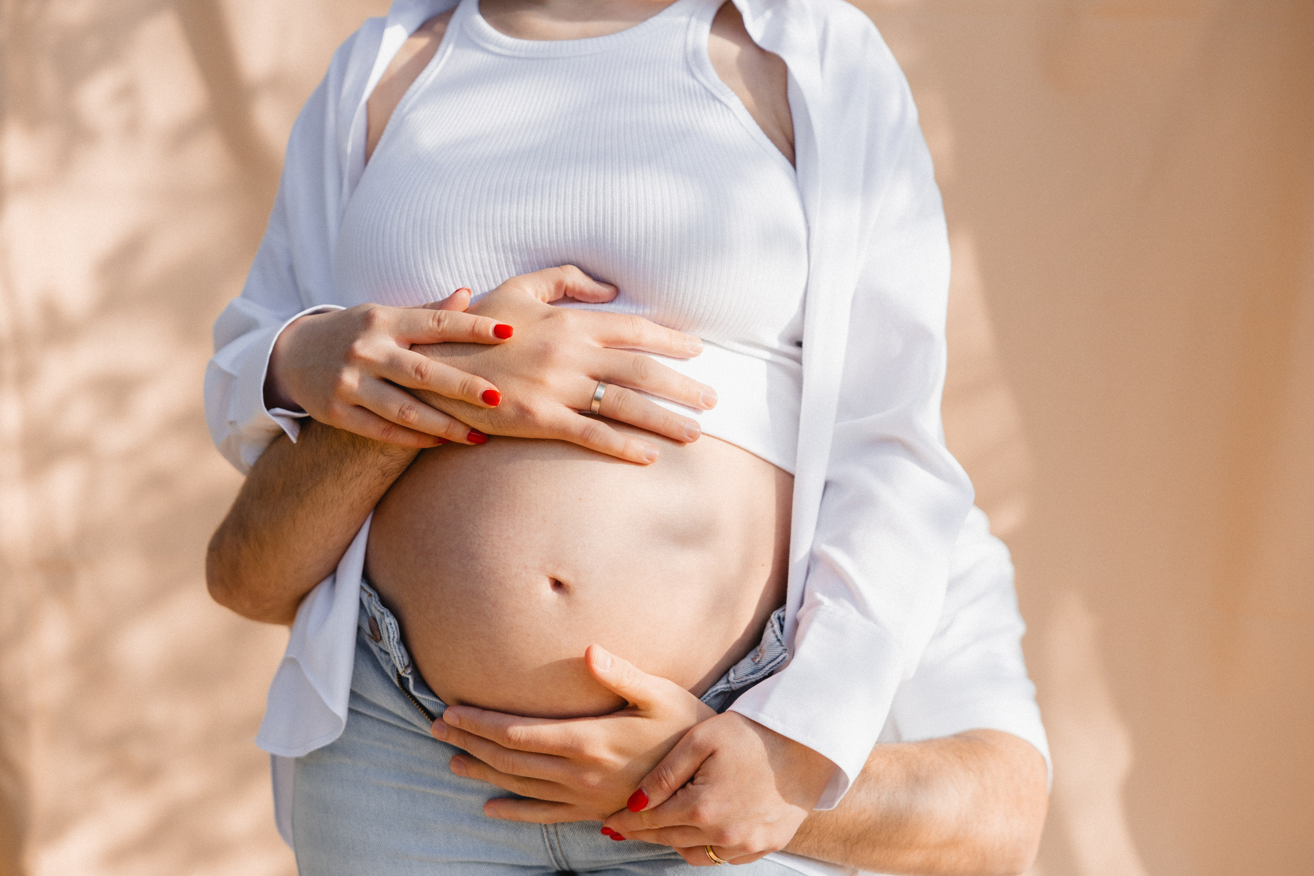 Schwangerschaftsfotos am Kemnader See | Babybauch Shooting Bochum. Hochzeitsfotografin Bochum | Halyna Reiche Fotografie NRW