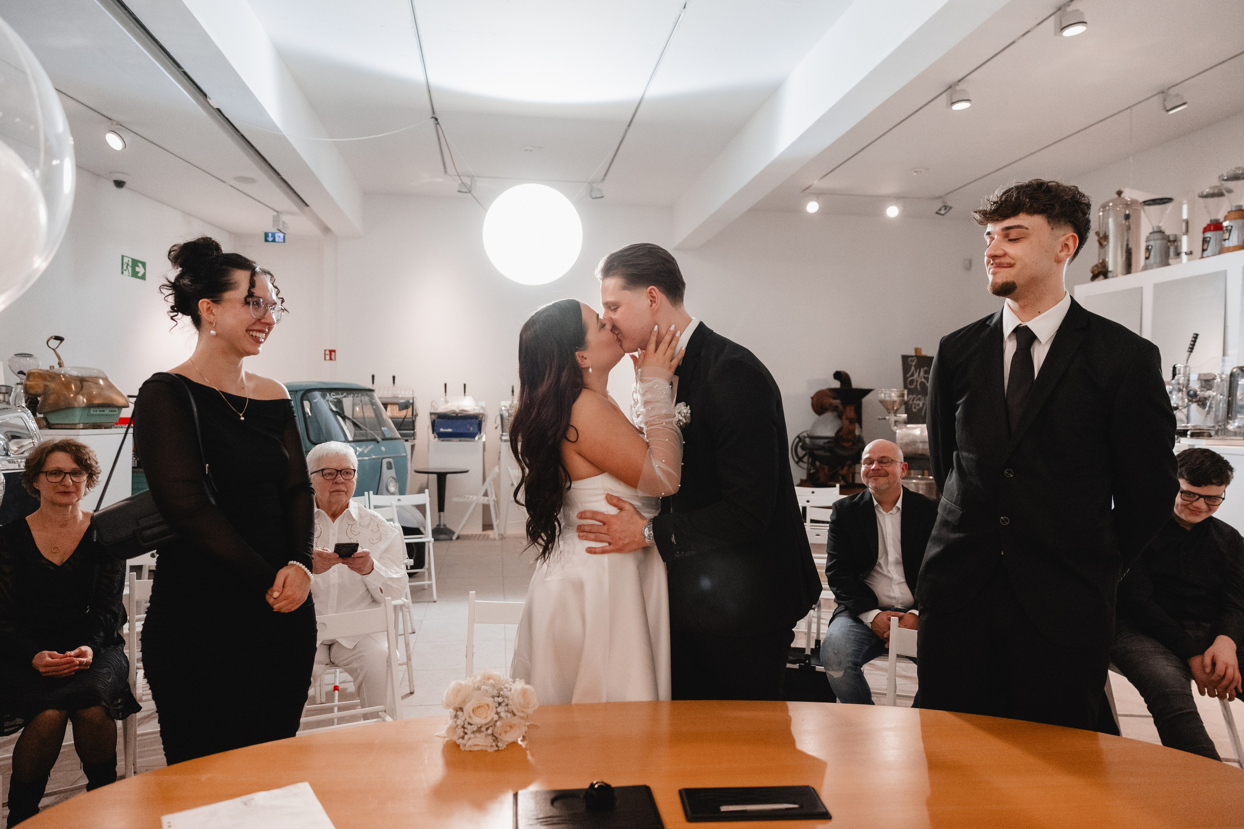 Standesamtliche Hochzeit im Kubus Bochum – Sophie & Martin. Hochzeitsfotografie |Hochzeitsfotograf Bochum | Hochzeitsfotograf Dortmund | Hochzeitsfotograf Essen | Hochzeitsfotograf Ruhrgebiet