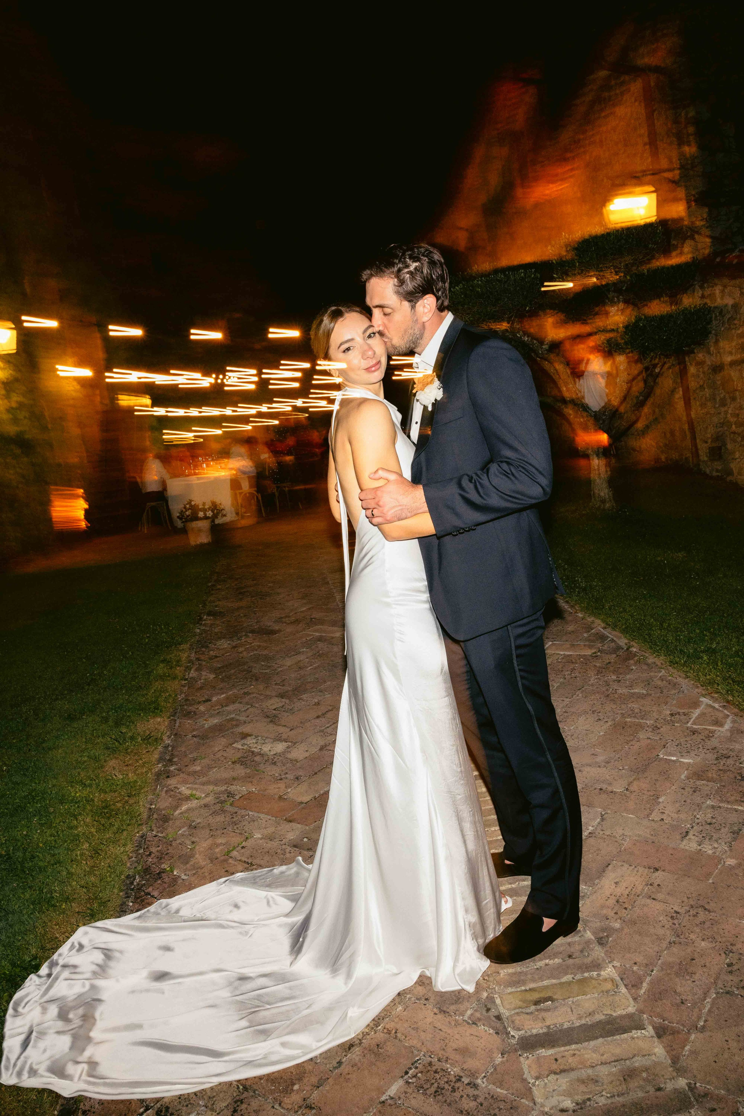 wedding couple at Borgo Bastia Creti, a wedding venue in Tuscany Umbria