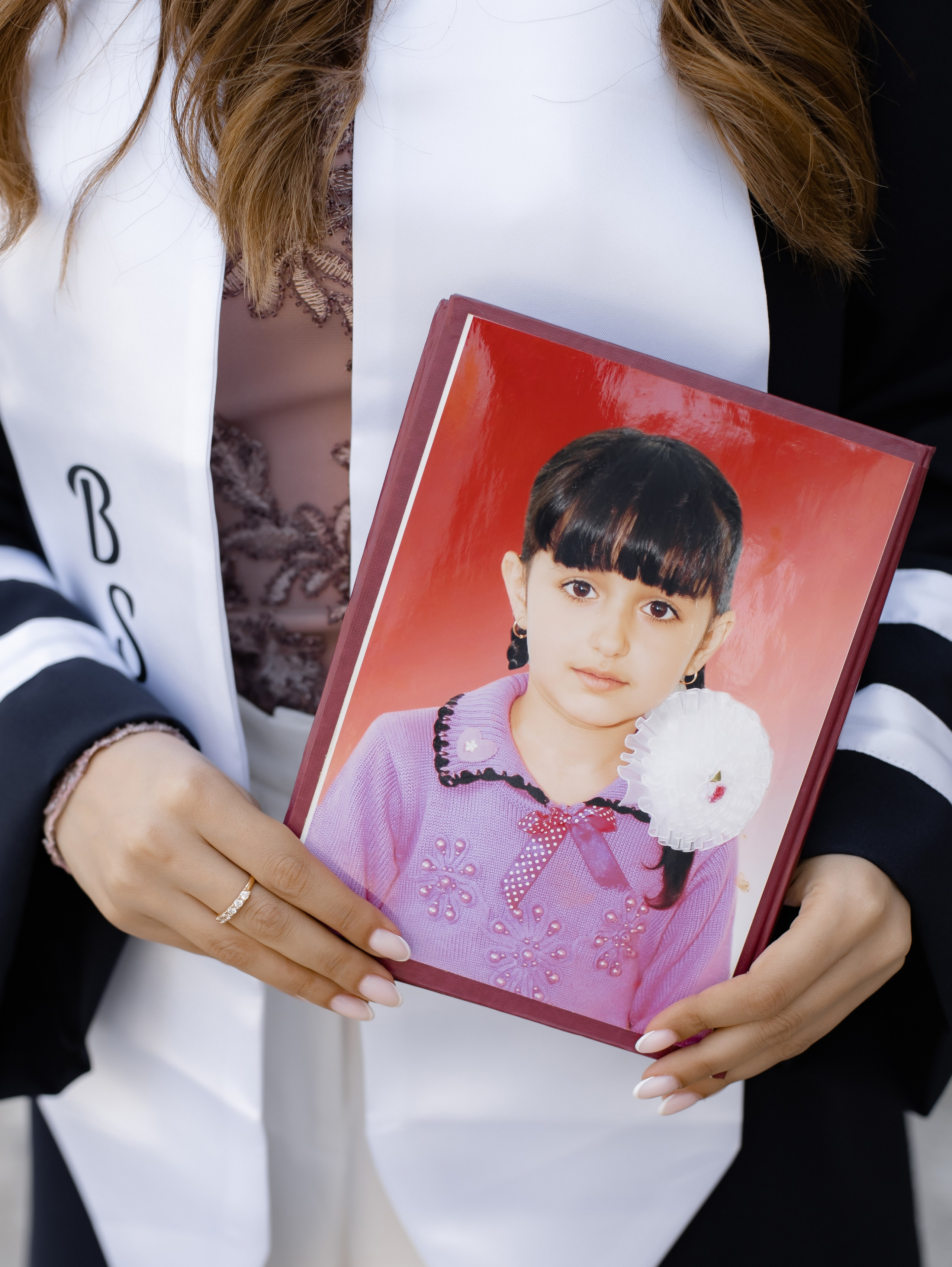 Premium mezun xalati, qara mezun geyimi, ag mezun libasi, qirmizi sarfli mezun paltari, mezun aksesuarlar, mezun papaqlari, mezun lentleri, mezun hediyyeleri, mezun fotosessiya geyimleri, mezun cekilisi ucun geyimler, mezun tedbirleri ucun aksesuarlar, mezun geyimlerinin icare ve satisi, premium mezun libaslari, mezun geyimleri online sifaris, mezun geyimleri Bakida, mezun geyimleri qiymetleri, mezun geyimleri modelleri, Mezun cekilisi, mezun fotosessiyasi, mezun cekilisi ucun geyimler, mezun mantiyasi cekilisi, mezun fotosessiya ideyalari, mezun gunu fotosessiya, mezun xatireleri, mezun papaqlari ile fotosessiya, mezun lentleri ile cekilis, ferdi mezun fotosessiyasi, qrup mezun cekilisi, mezun fotosessiya mekani, mezun ucun ideal cekilis fonlari, mezun fotosessiya aksesuarlari, mezun albomu sekilleri, mezun cekilisi poza ideyalari, universitet mezun fotosessiyasi, kollektiv mezun fotosessiyasi, mezun xalatlari ile cekilis, mezun mantiyasi fotosessiyasi, mezun geyimleri ile professional cekilis, mezun tebrik fotosessiyasi, en yeni mezun cekilis trendləri, mezun fotosessiya xidmetleri, premium mezun cekilisi, mezun cekilisi ucun dekorlar, mezun fotosessiyasi aksesuarlar, mezun gunu en gozel fotolar, mezun cekilisi fotostudiya, bakida mezun fotosessiyasi, xaricde mezun cekilisi, mezun gunune ozel cekilis,Məzun mantiyaları, eksklüziv məzun geyimləri, ağ və qara məzun libasları, məzun üçün xüsusi şarf modelləri, məzun papağı və aksesuarları, fərdi dizayn məzun geyimləri, məzun tədbiri üçün ən yaxşı seçimlər, məzun fotosessiyası üçün ideal libaslar, məzun mərasimi geyimləri, keyfiyyətli məzun mantiyası, rahat və şık məzun geyimləri, məzun üçün lent və tac modelləri, məzun simvolik medalları, icarəyə verilən məzun libasları, məzun geyimlərinin sərfəli qiymətləri, onlayn məzun geyimi sifarişi, məzun paltarı mağazası, dəbli məzun geyimləri, premium məzun mantiyalarının satışı, universitet məzunları üçün mantiyalar, kollektiv məzun geyimləri, məktəb məzunları üçün geyimlər, diplom mərasimi üçün geyimlər, fərqli rəngdə məzun libasları, ən yeni məzun geyimləri, rahat və premium məzun geyimi seçimləri, Bakıda məzun geyimi mağazası, məzun üçün ən yaxşı libaslar