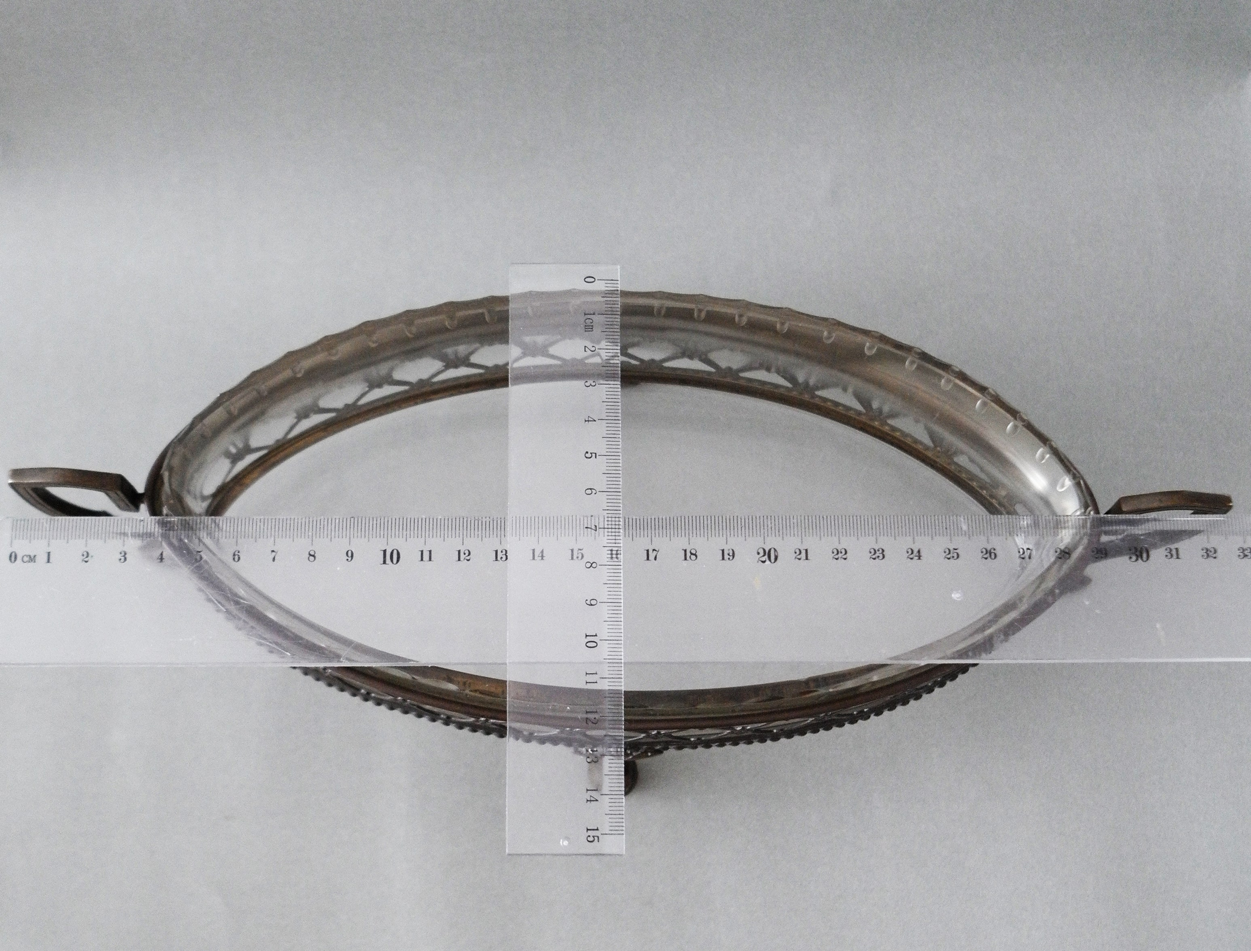 Crystalplate. Современнные и актикварные украшения в Барселоне, Москве и Санкт-Петербурге