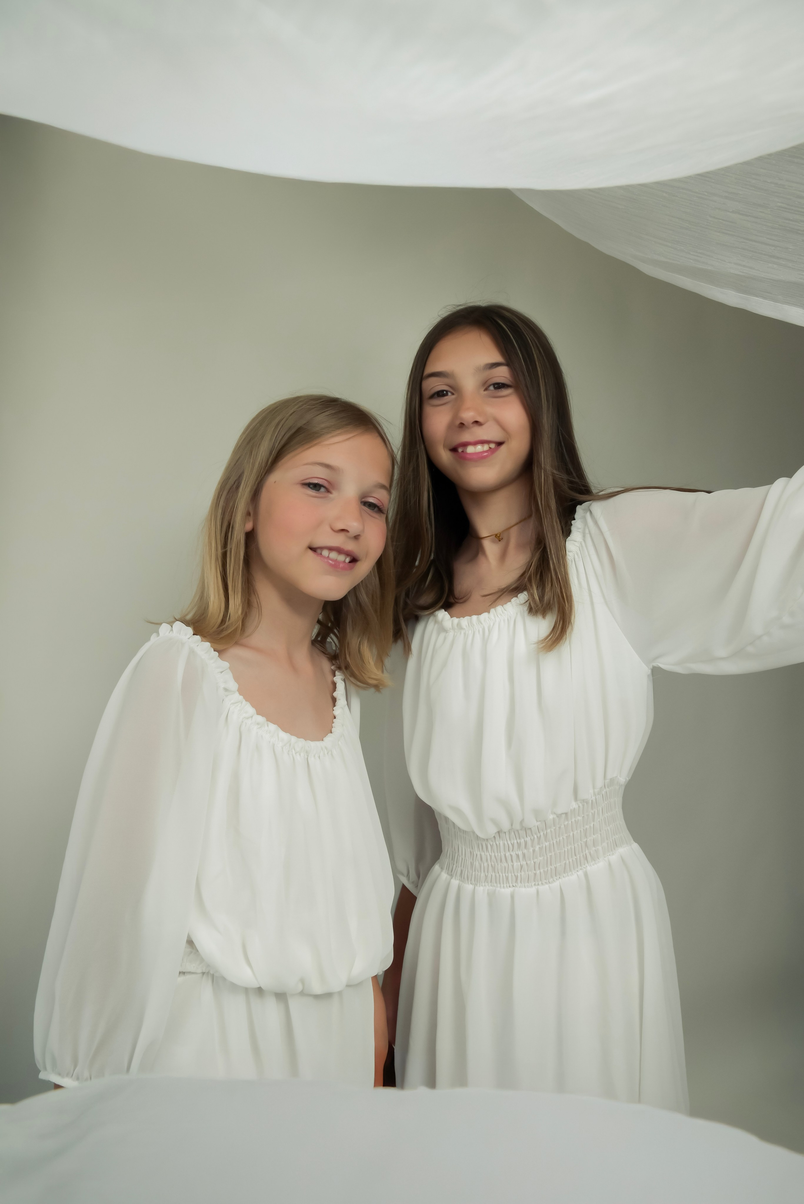ELISA E SOFIA - SESSIONE FOTOGRAFICA ESTIVA LE SORELLE CON LA MAMMA