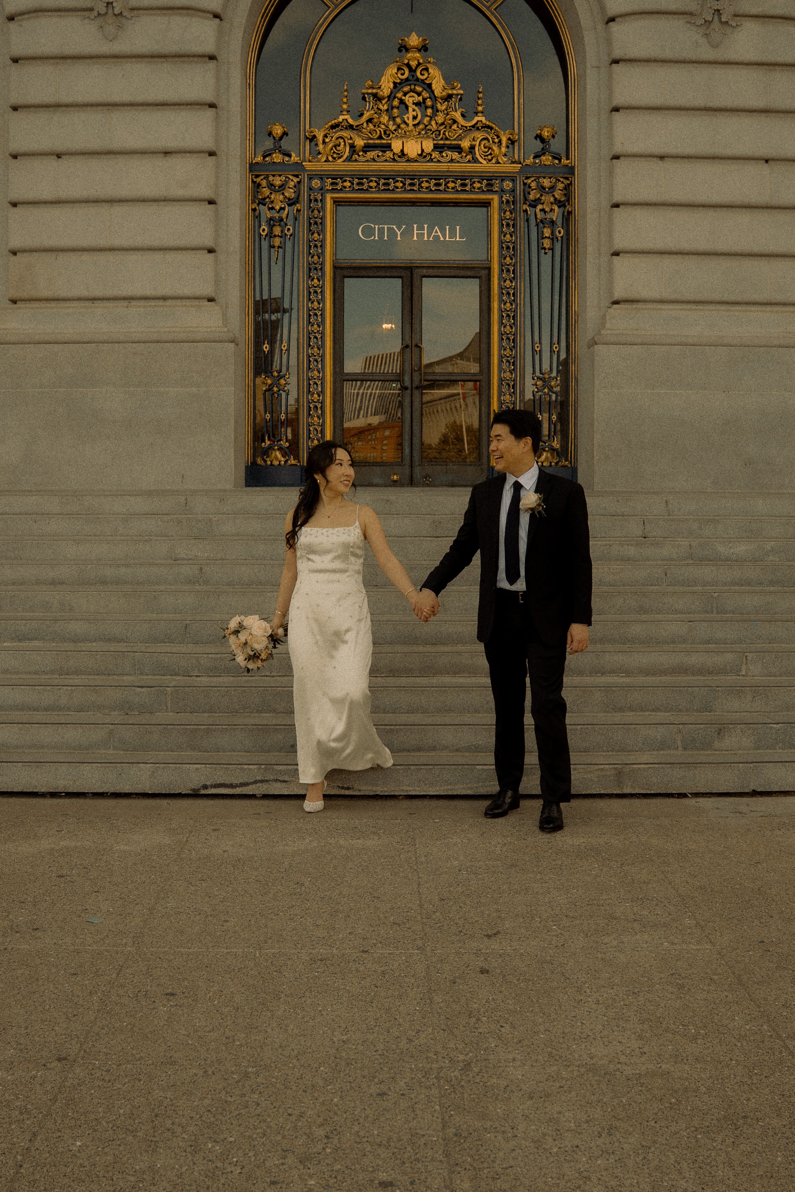 Elopement | City Hall. Sacramento & Bay Area Candid Photographer | photography_of.nadia