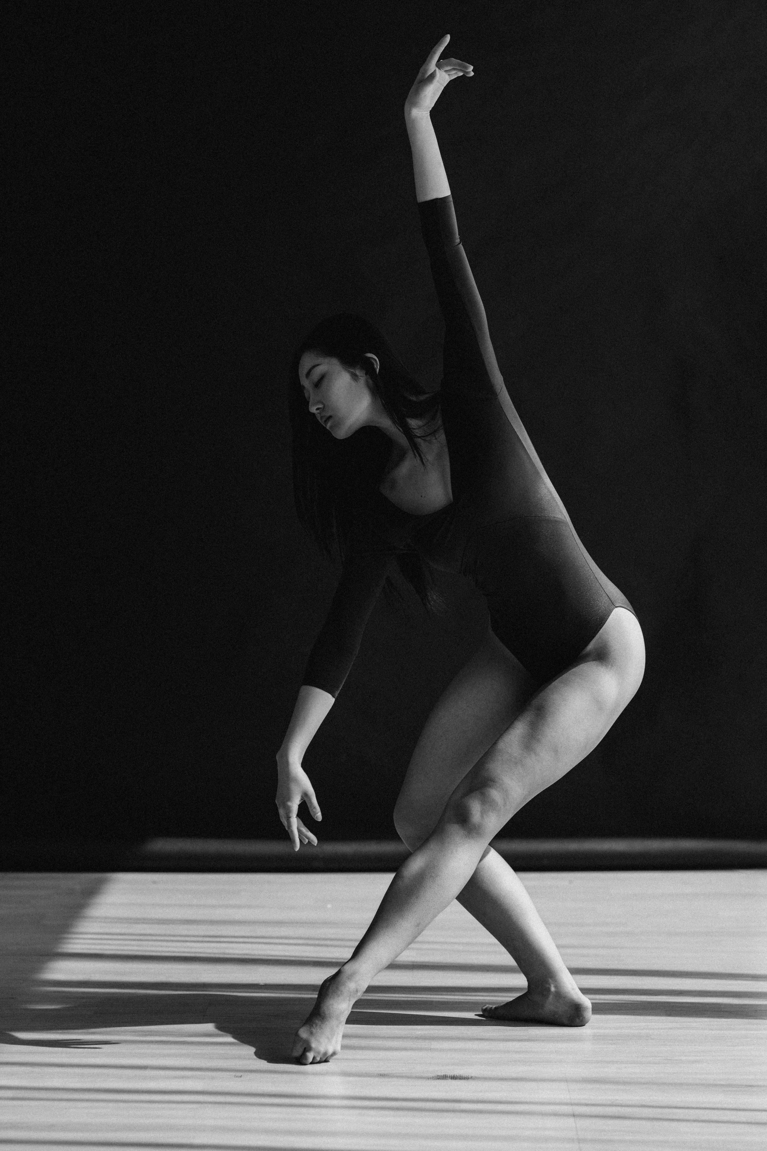 DANCERS. Victoria Olonen – Cinematic Portrait Artist | Helsinki & Europe