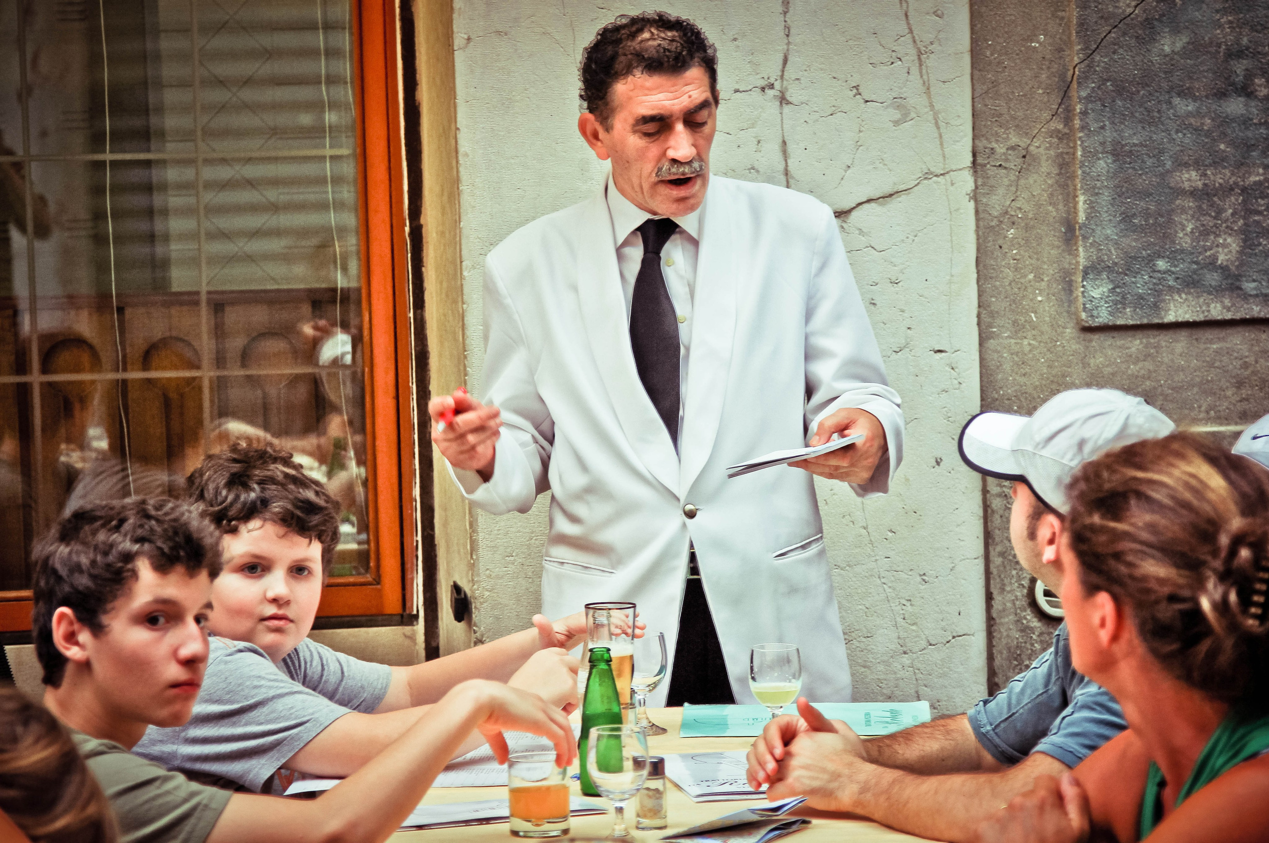 ИТАЛИЯ. Стрит-фотография, полная абсурда, идиотизма и красоты