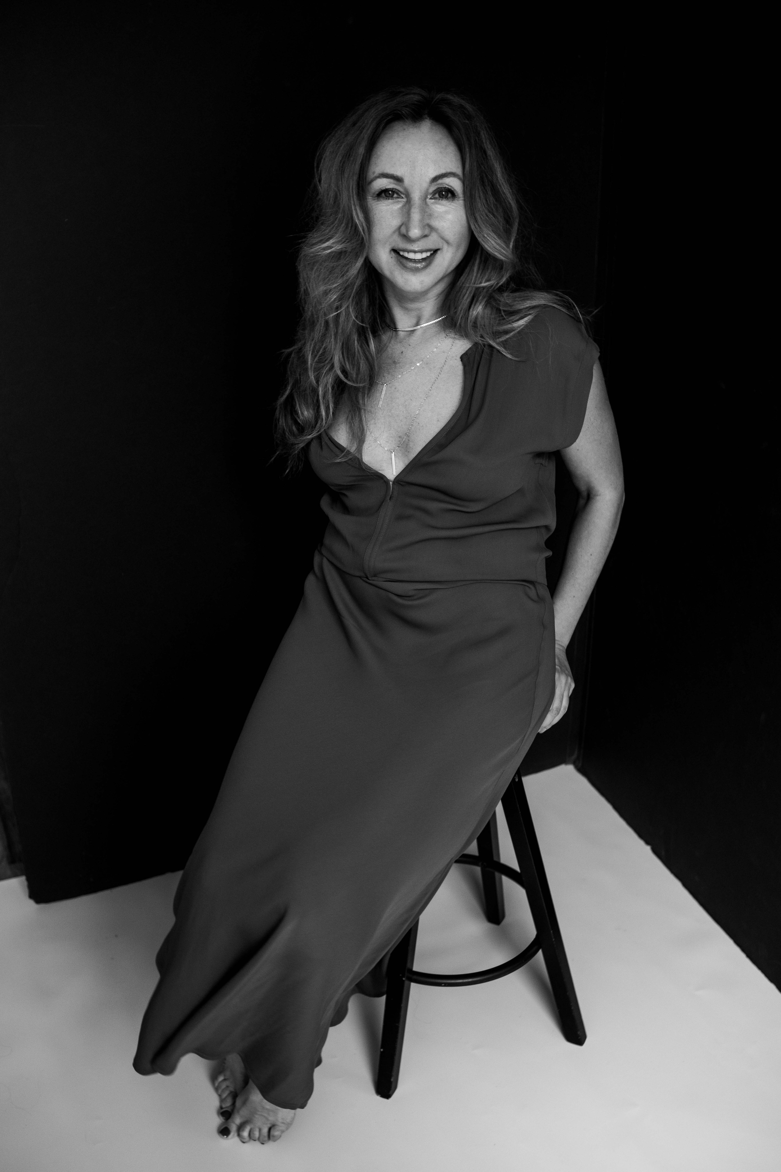 K. Rawnoir- Portrait photography by Daria Paliy.Timeless black&white portraits of women in NYC area