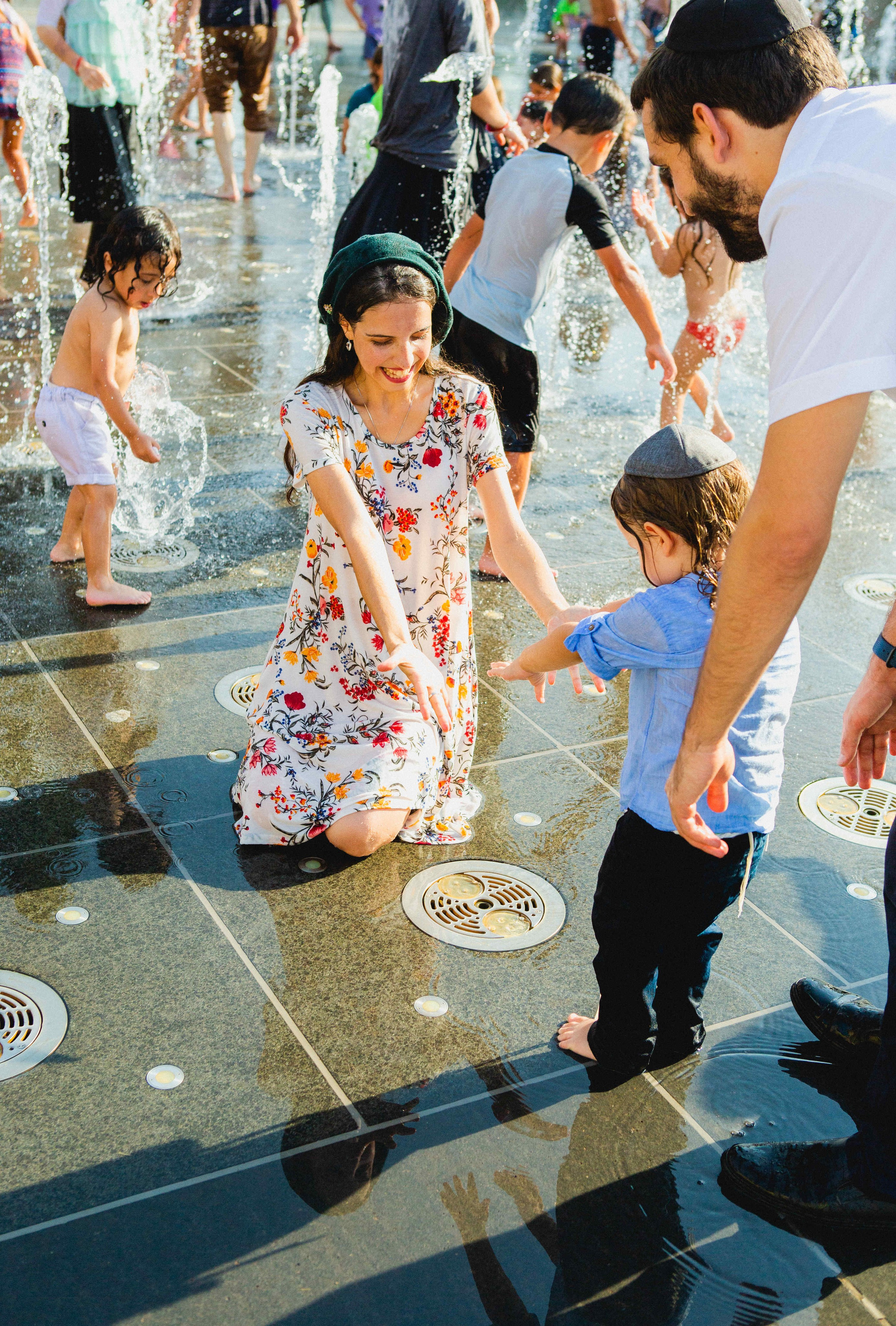 NEW DISTRICT, NEAR MAMILIA. PHOTOGRAPHER IN ISRAEL