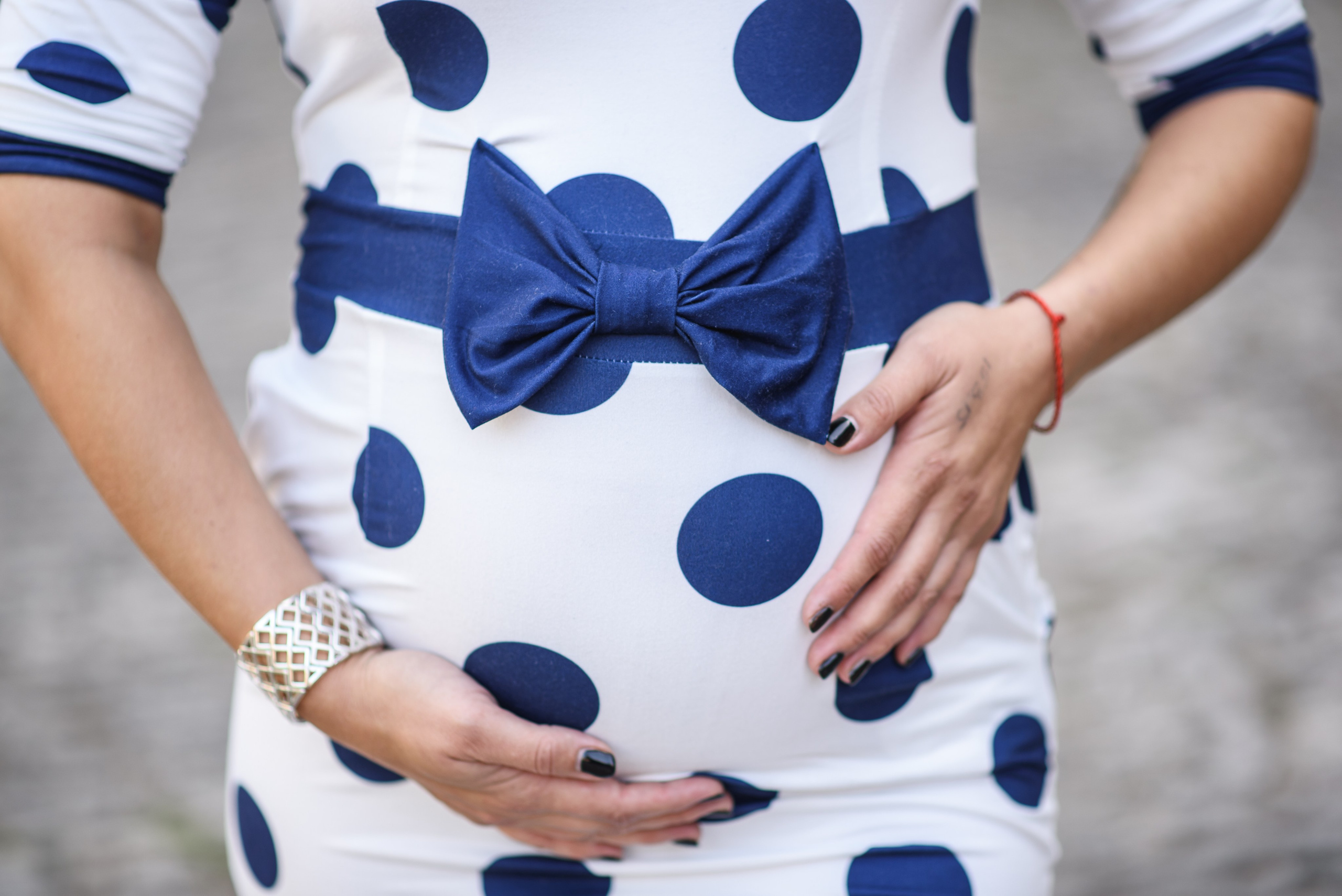 Babybauch & Newborn. Hochzeit und Familien Foto und Video