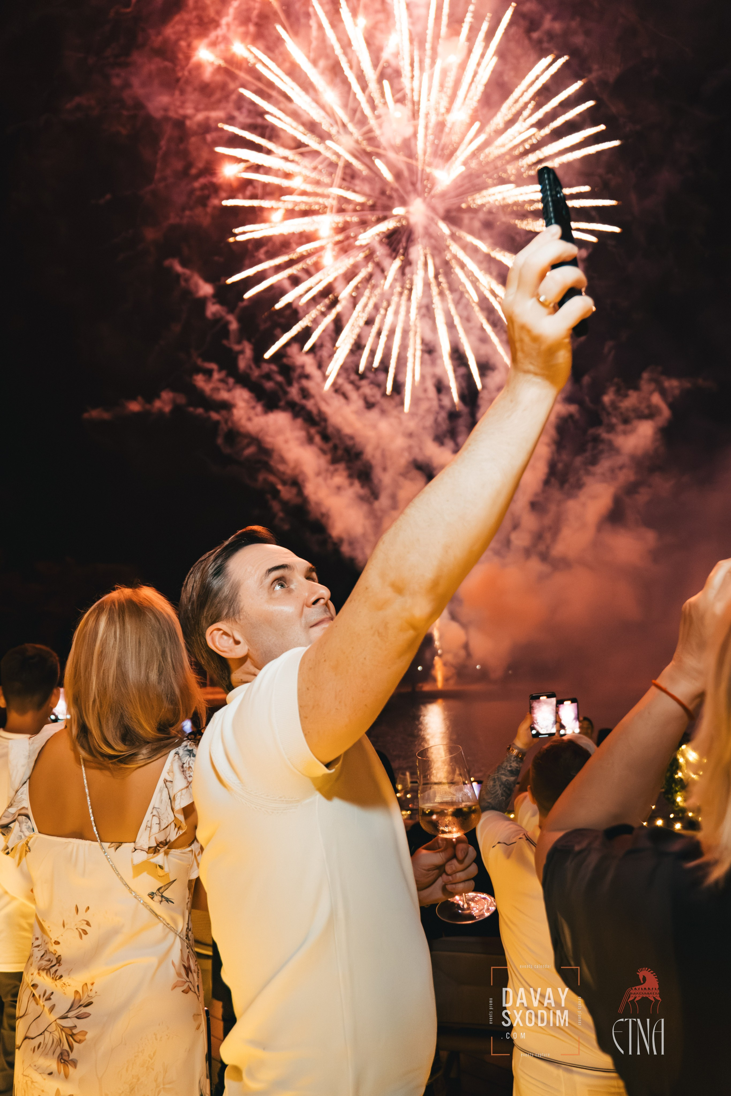 Новогодняя вечеринка | Фоторепортаж | Афиша | DAVAYSXODIM.com PHUKET. АФИША|ФОТОРЕПОРТАЖИ|ИВЕНТЫ|ПХУКЕТ