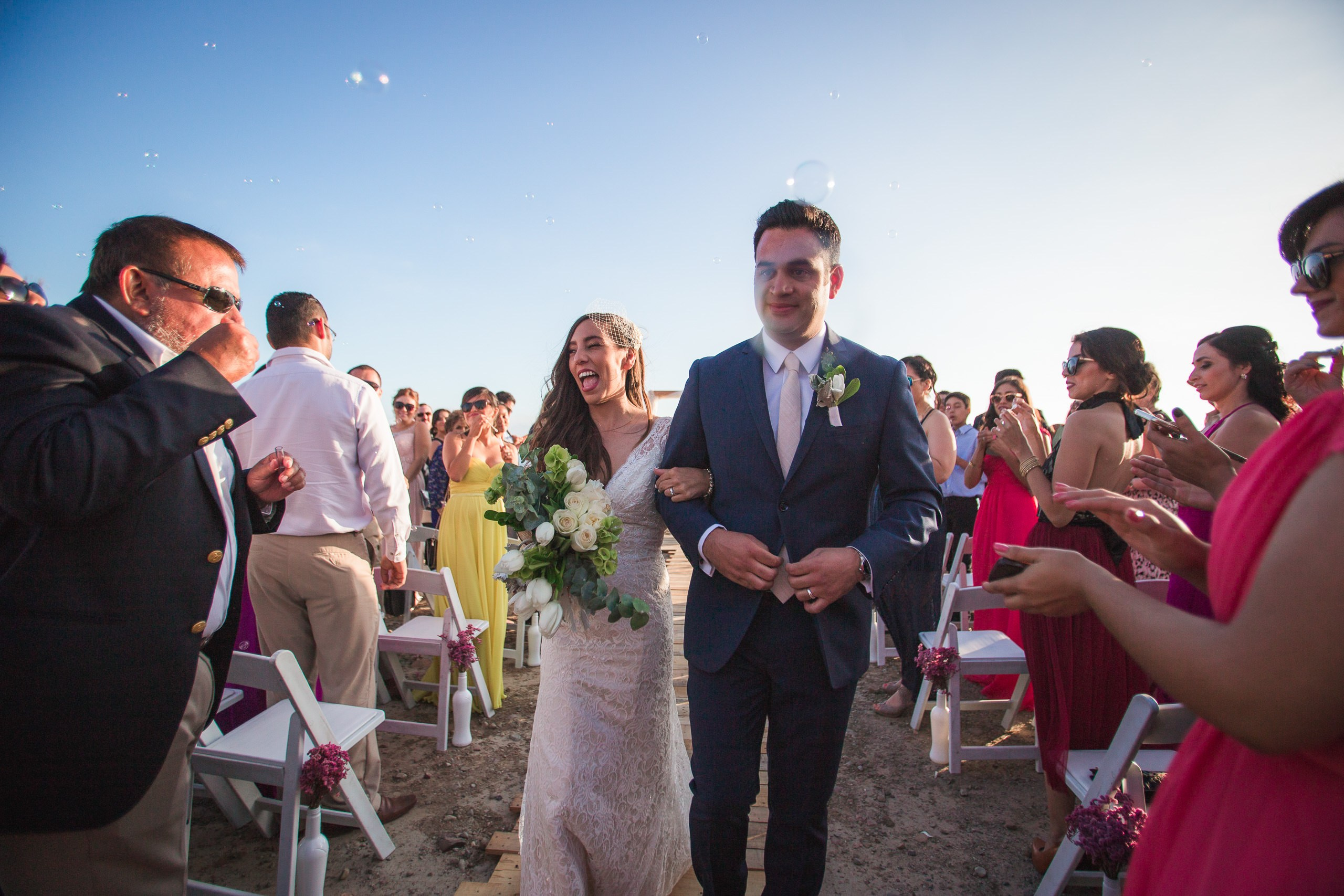 Rosarito Boda Nisa y Rodolfo. Estudio de fotografia en Tijuana