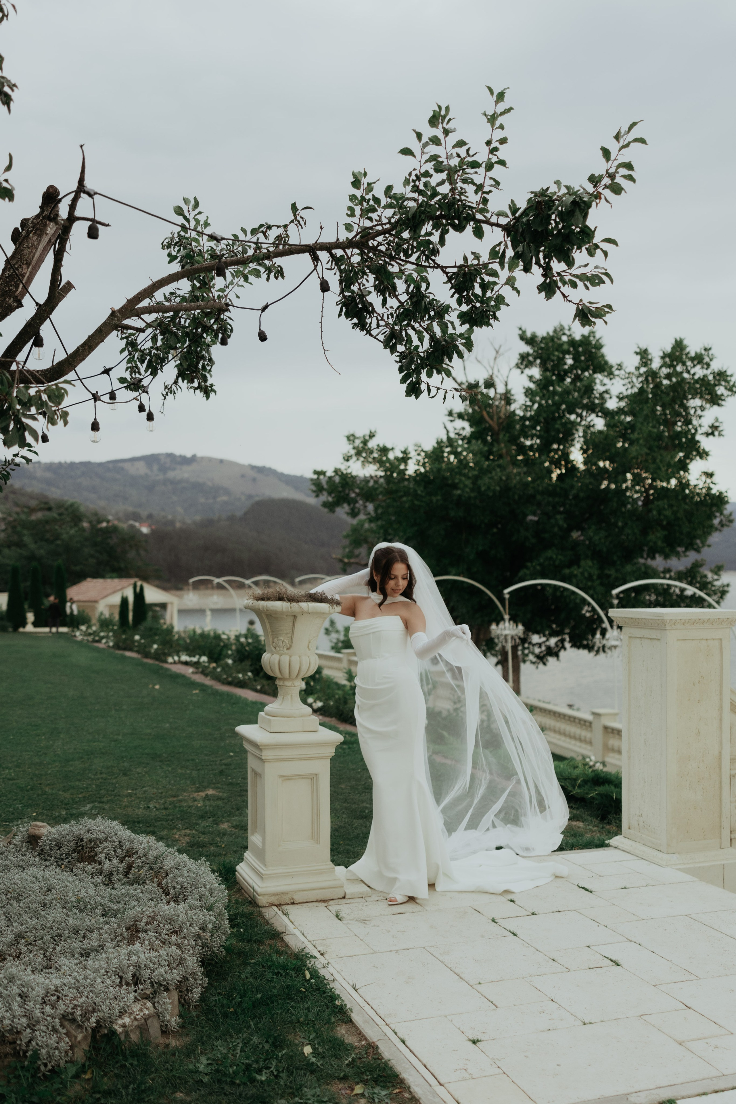 Alex&Denisa after wedding. Wedding Photographer Rares Patriche | Romania
