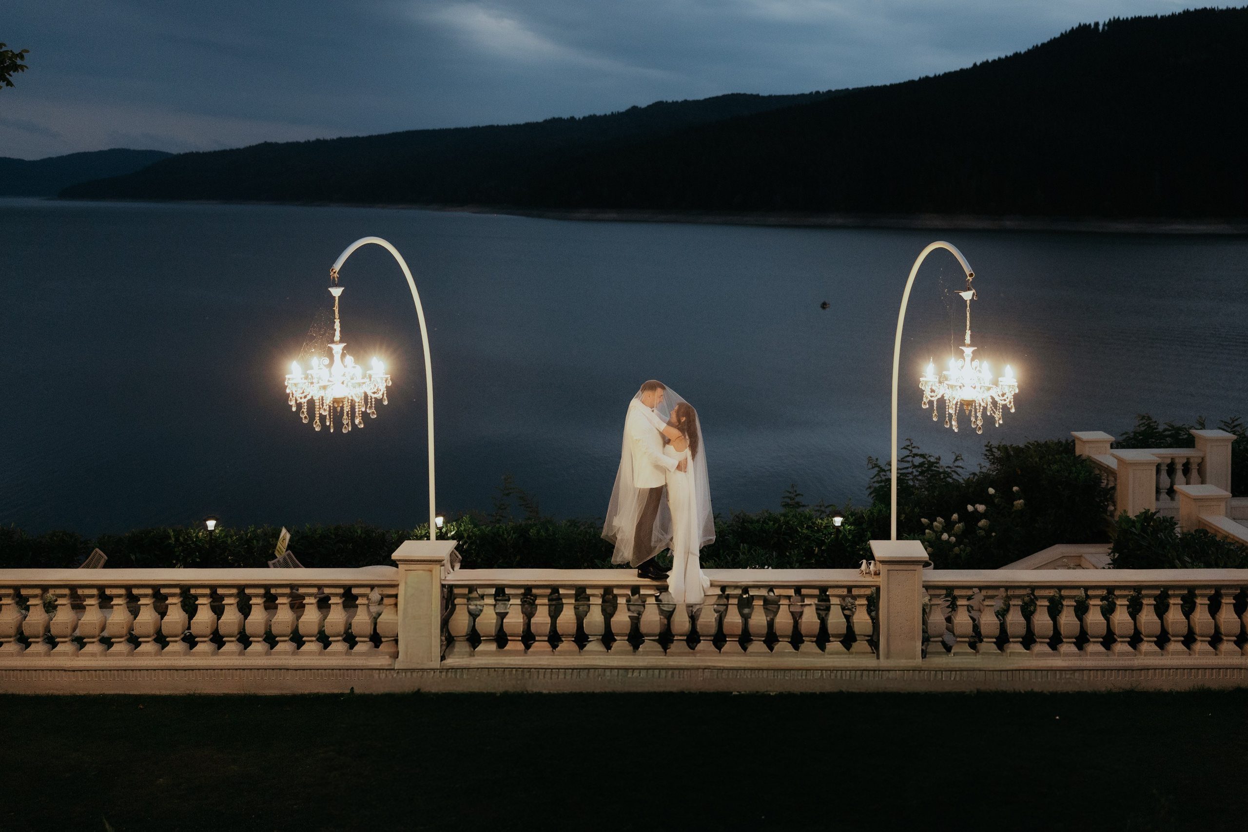 Alex&Denisa after wedding. Wedding Photographer Rares Patriche | Romania