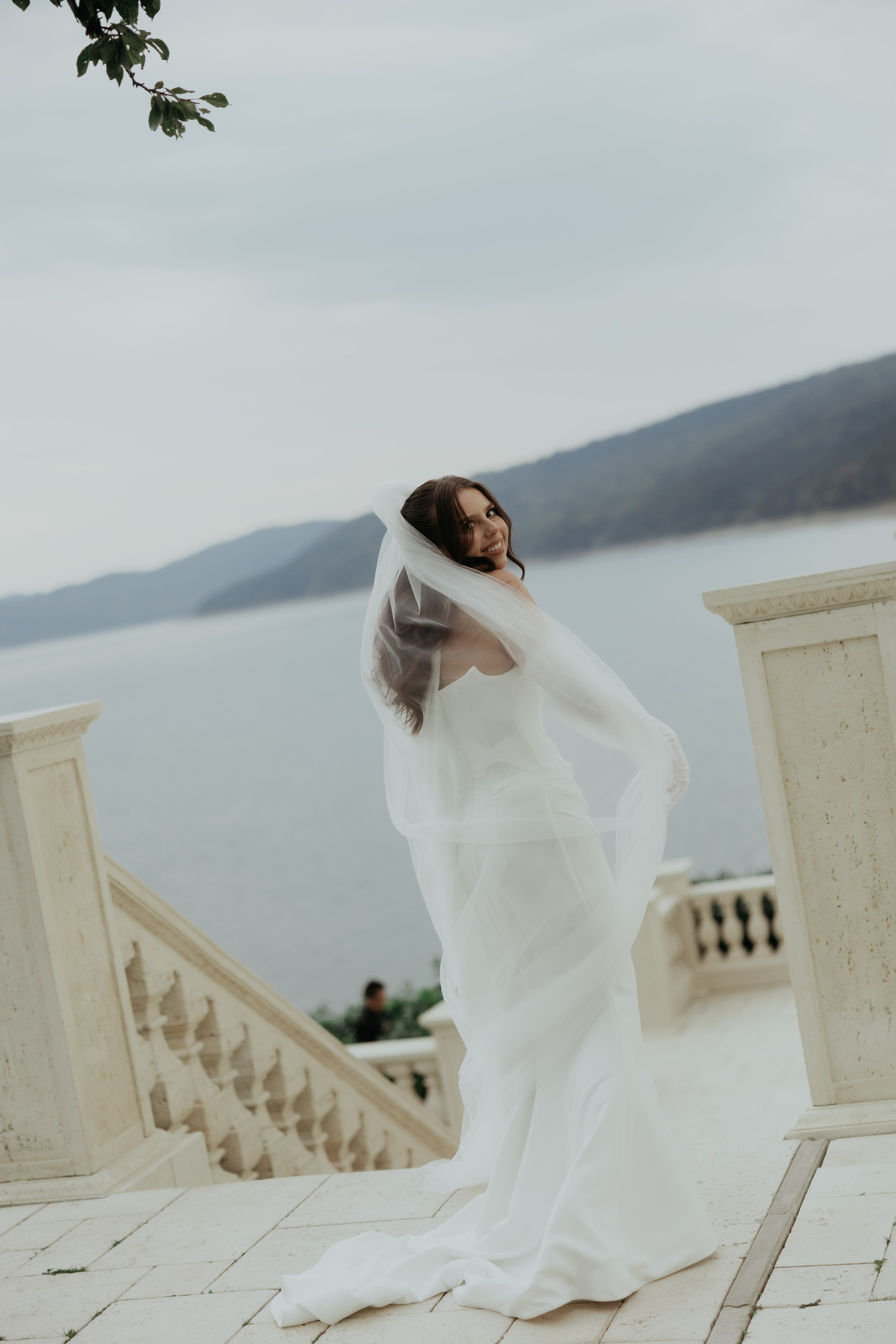Alex&Denisa after wedding. Wedding Photographer Rares Patriche | Romania