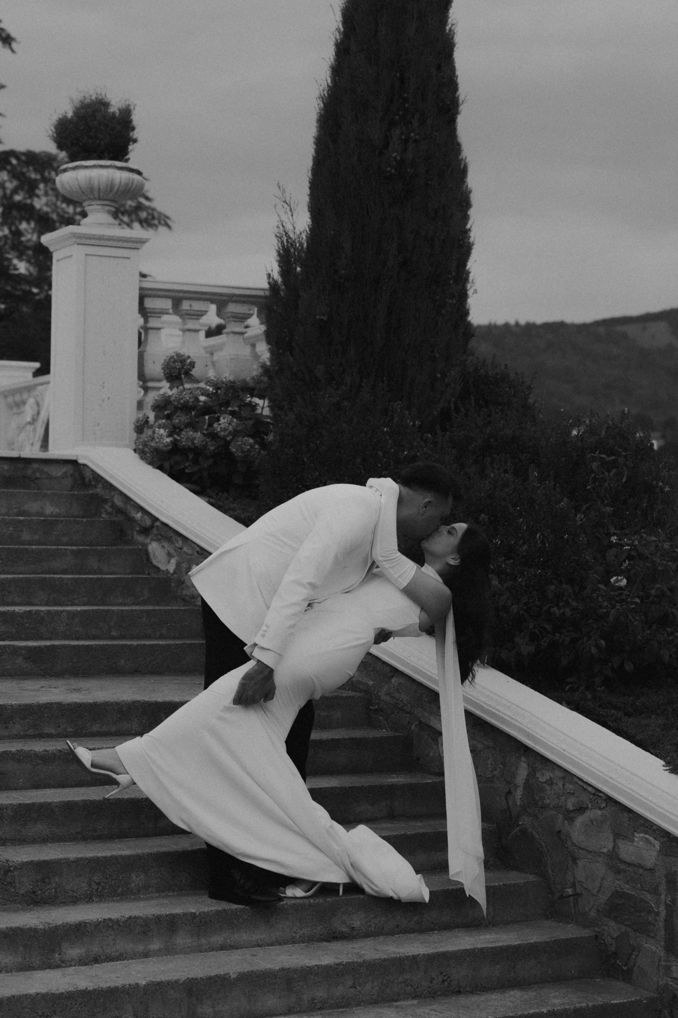 Alex&Denisa after wedding. Wedding Photographer Rares Patriche | Romania