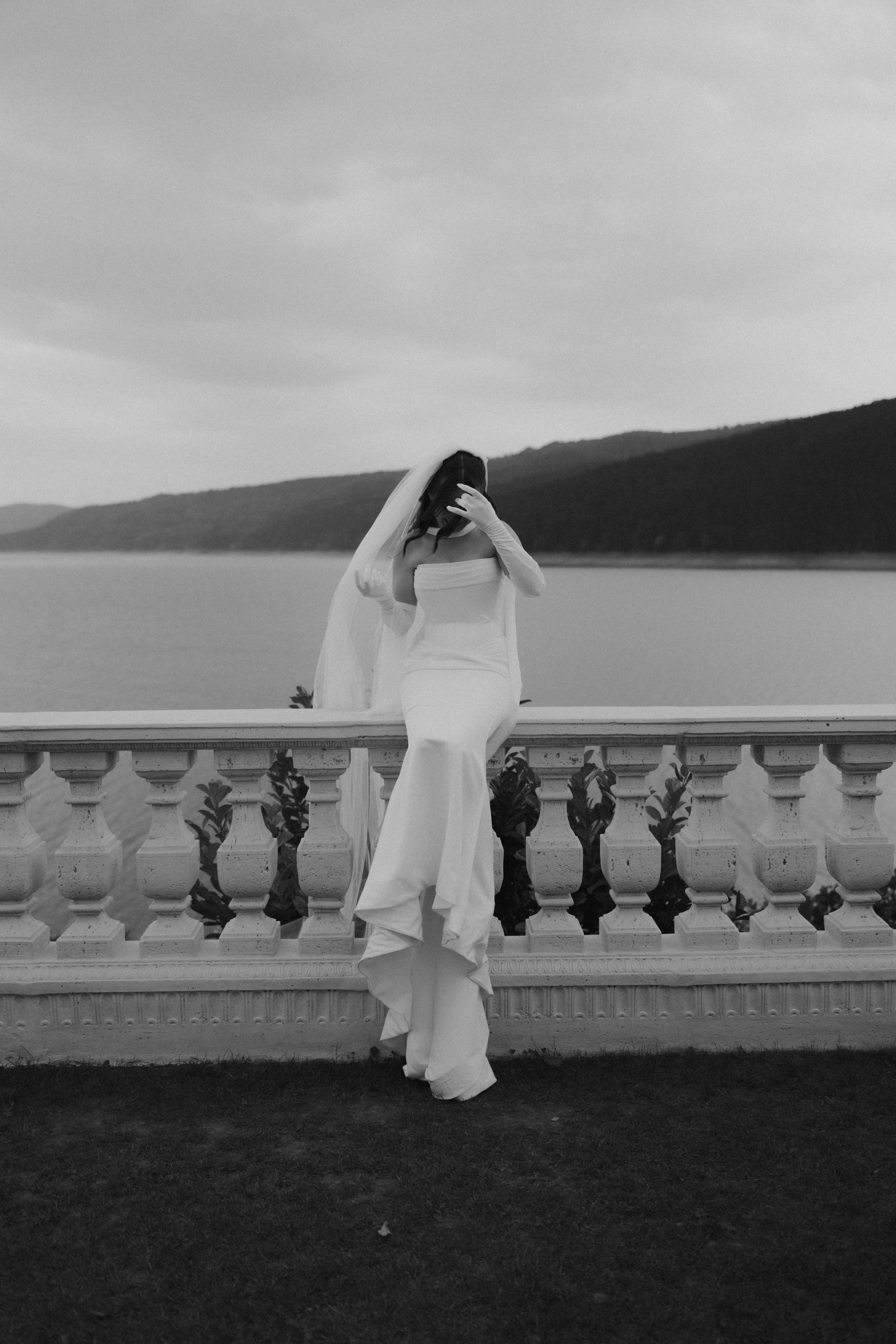 Alex&Denisa after wedding. Wedding Photographer Rares Patriche | Romania