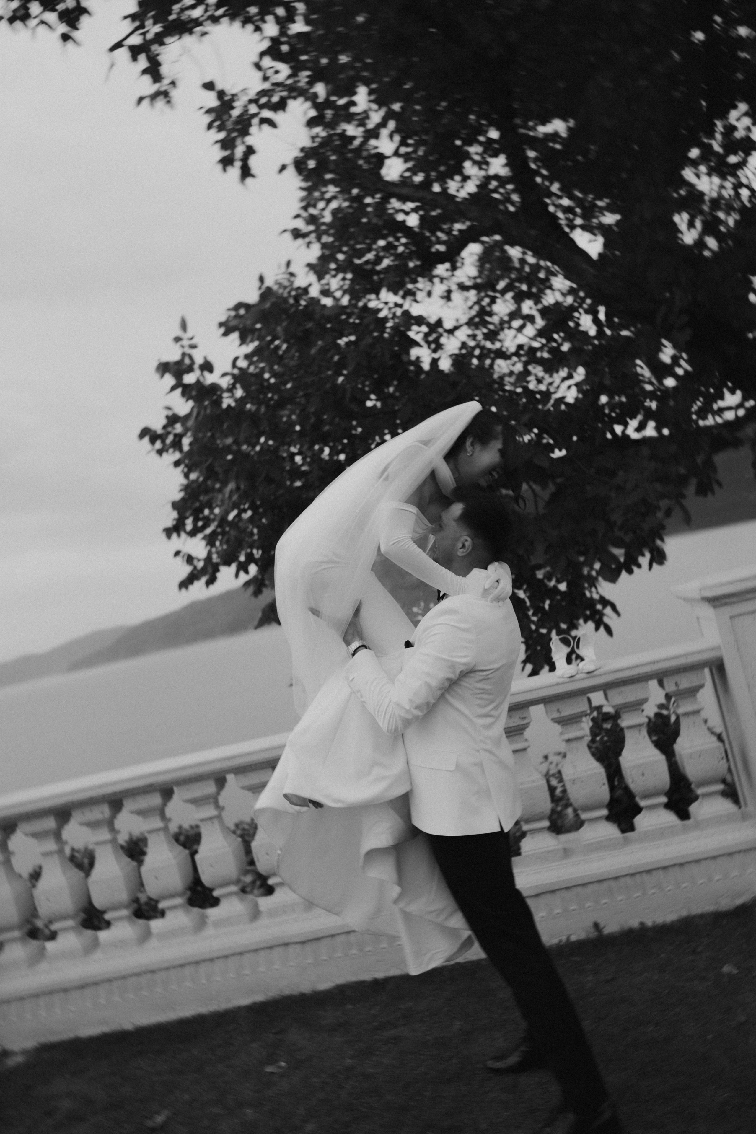 Alex&Denisa after wedding. Wedding Photographer Rares Patriche | Romania