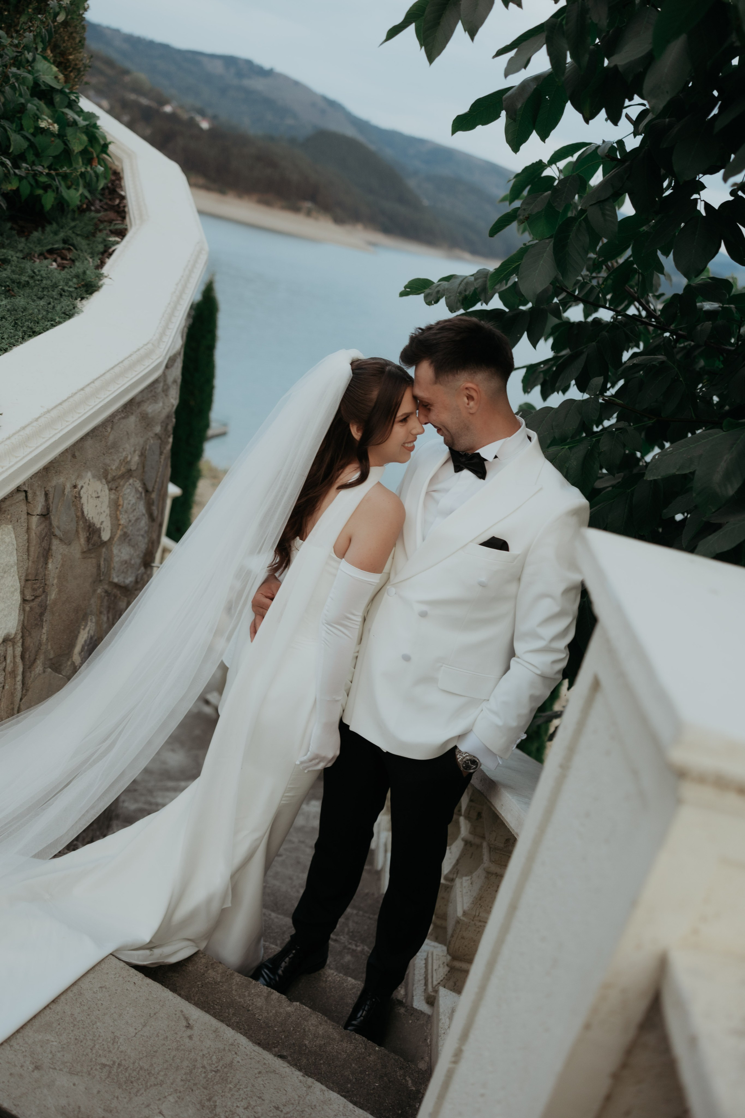 Alex&Denisa after wedding. Wedding Photographer Rares Patriche | Romania