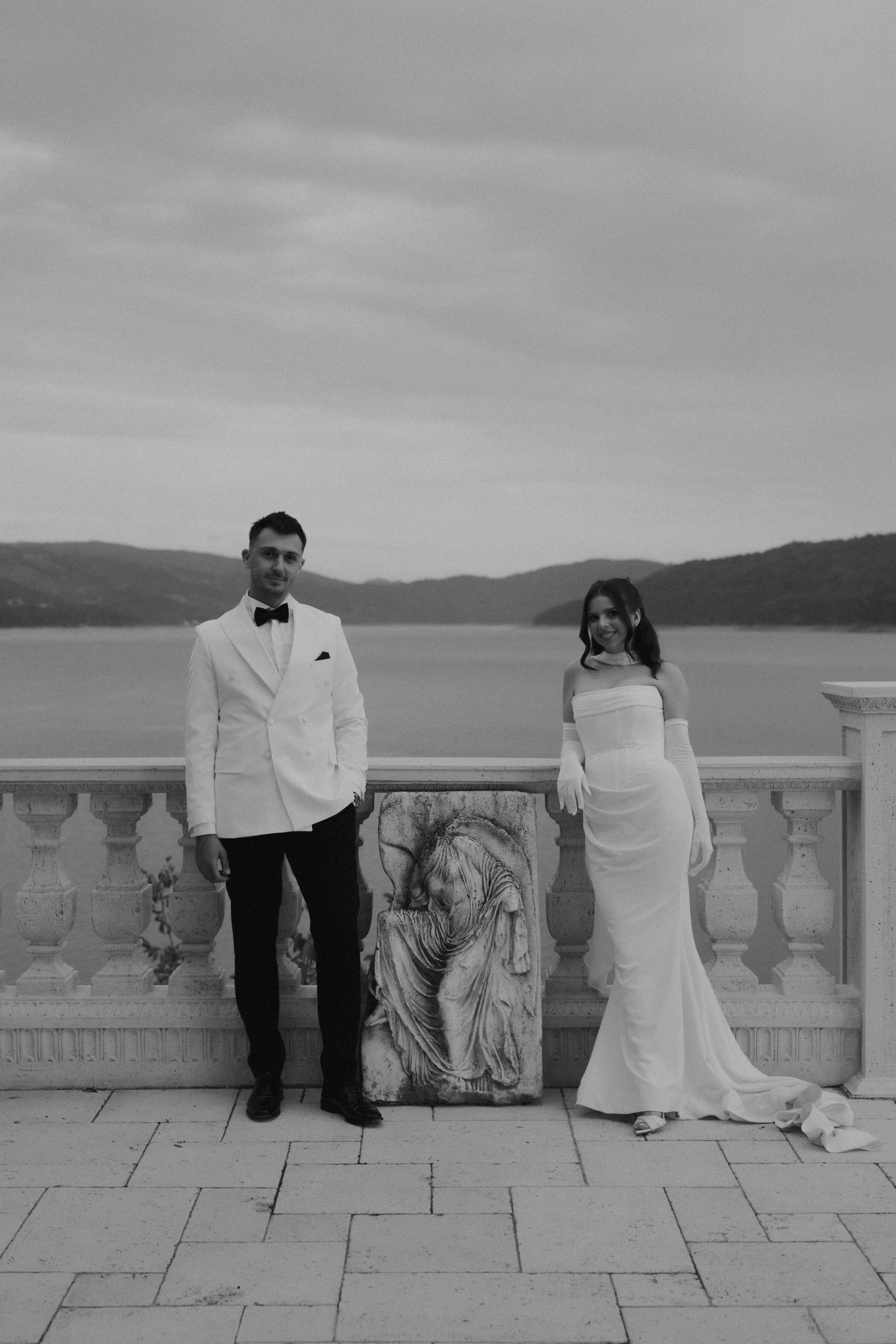 Alex&Denisa after wedding. Wedding Photographer Rares Patriche | Romania
