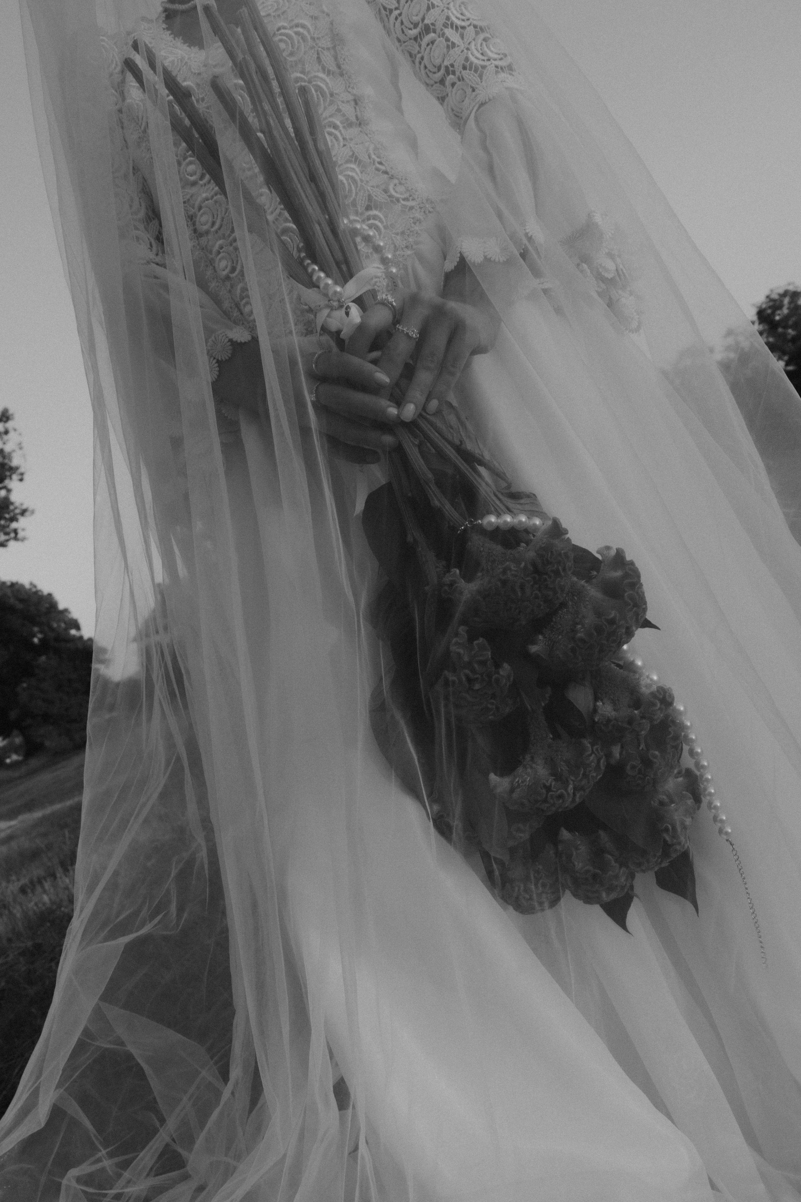 Raluca’s Bride. Wedding Photographer Rares Patriche | Romania