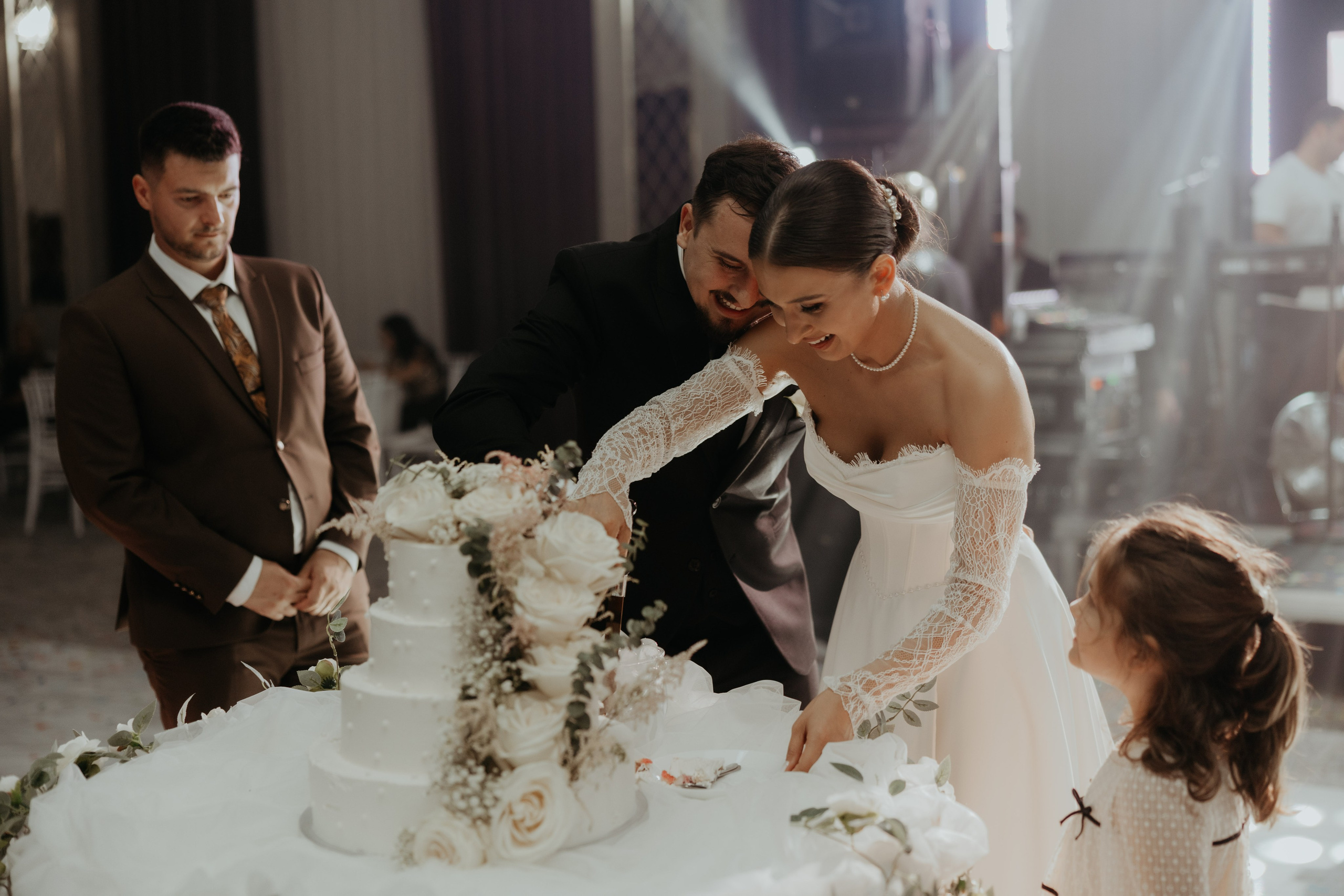 Iustin&Ariana. Wedding Photographer Rares Patriche | Romania