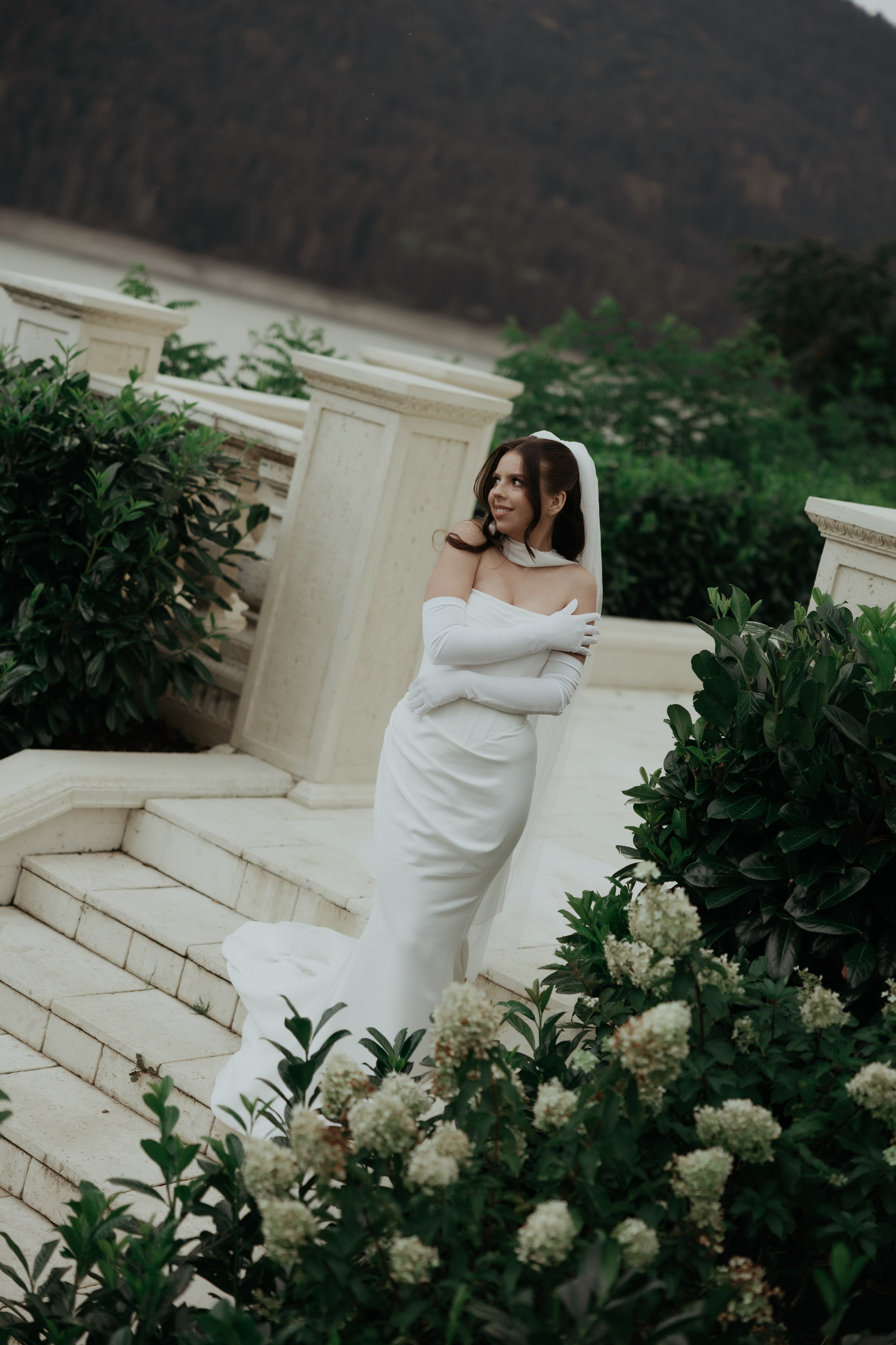 Alex&Denisa after wedding. Wedding Photographer Rares Patriche | Romania