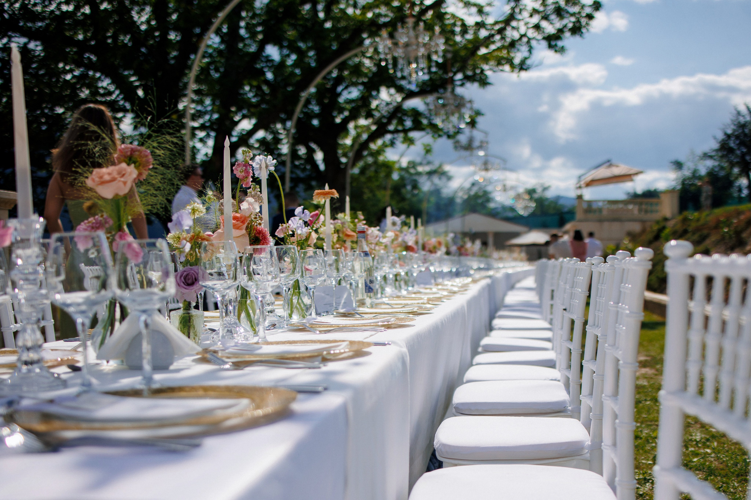 Ioana & Vince. Wedding Photographer, based in Iasi, Romania, but will travel all over the globe to make sure you look amazing in all your wedding photos