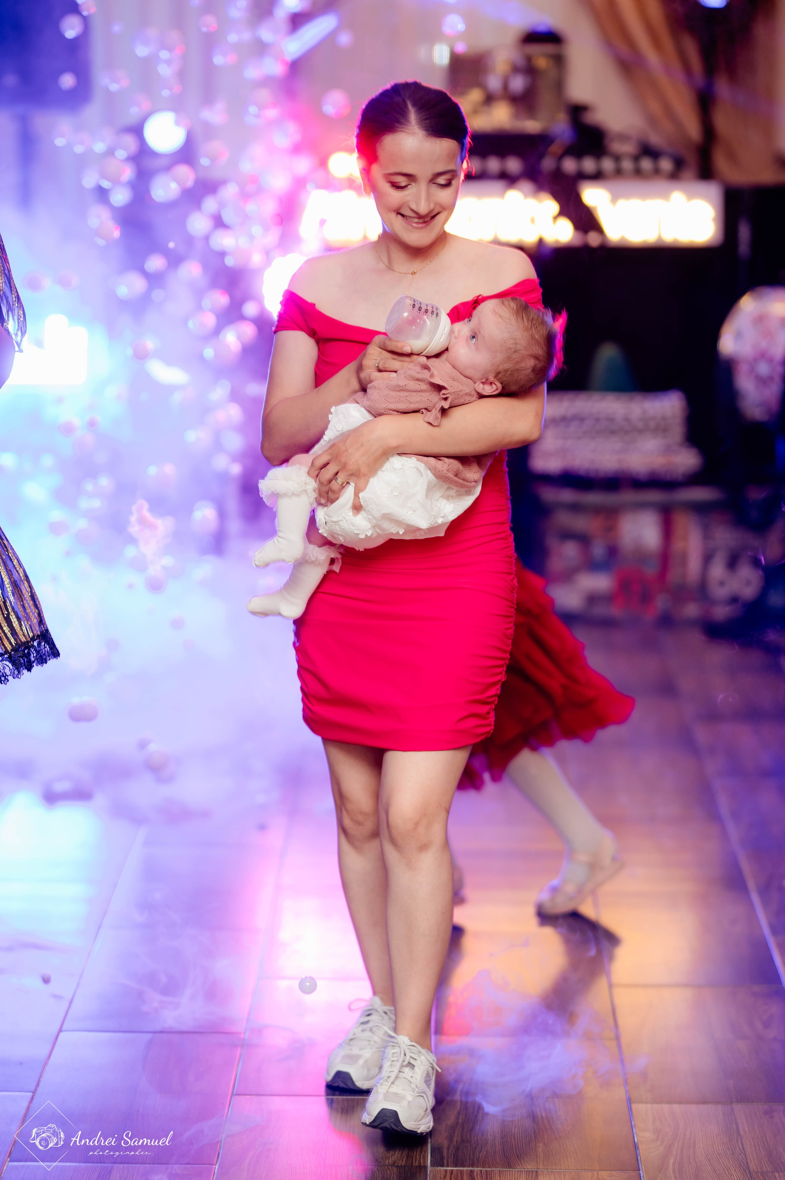 Ema. Andrei Samuel – Fotograf București | Evenimente, Studio, Imobiliare, Produs