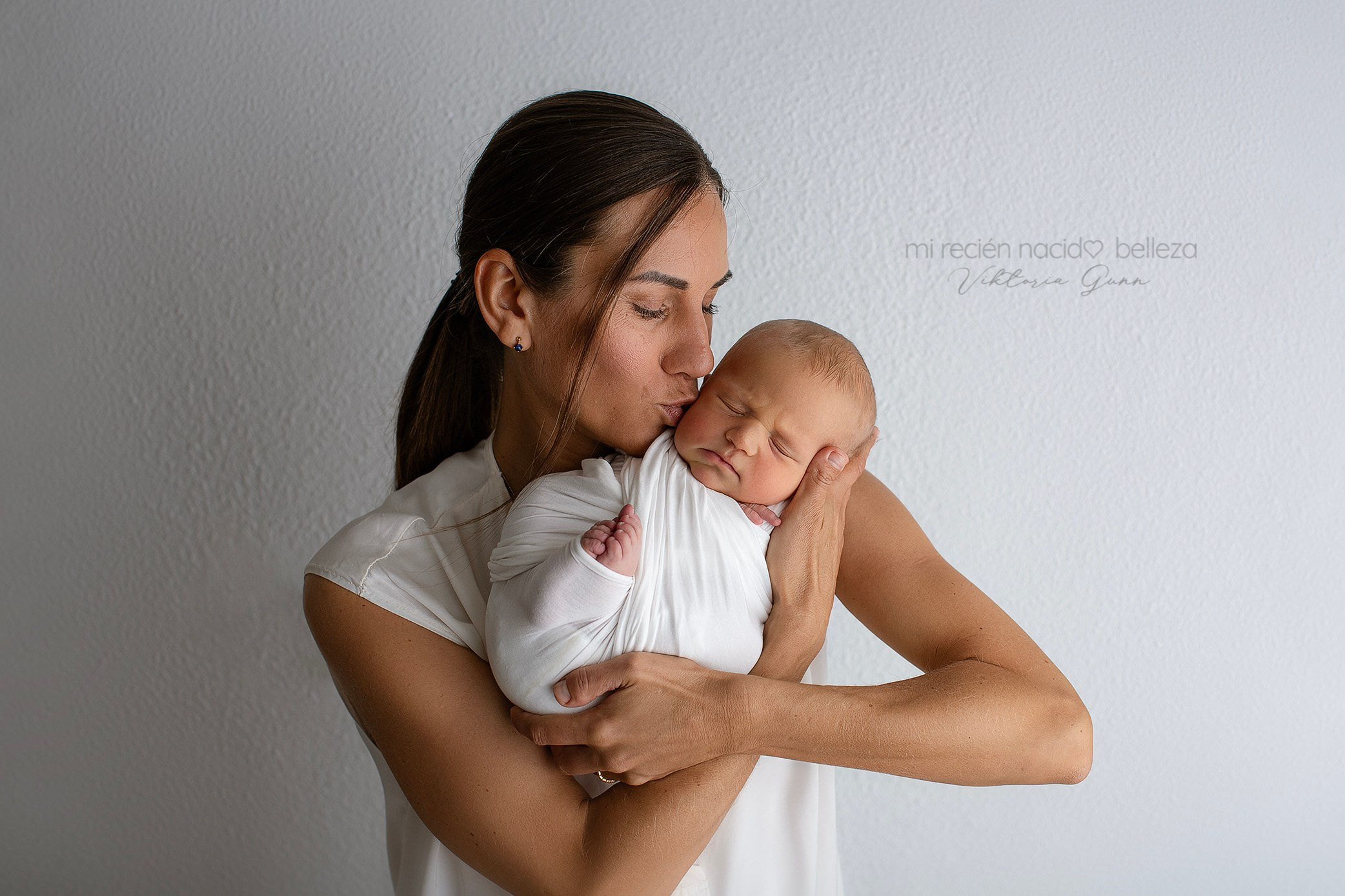 Новорожденные. Фотограф в Испании: Бенисса, Кальпе, Бенидорм, Аликанте Виктория Гунн