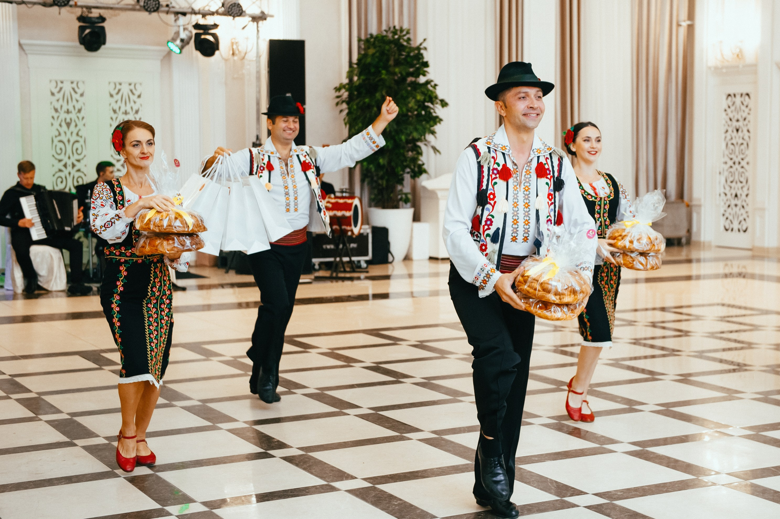 Ana & Victor. Fotograf de familie și evenimente